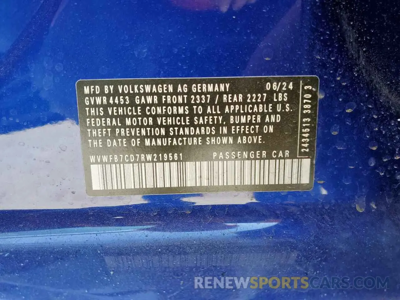 12 fotografías del automóvil dañado WVWFB7CD7RW219561 VOLKSWAGEN GOLF 2024
