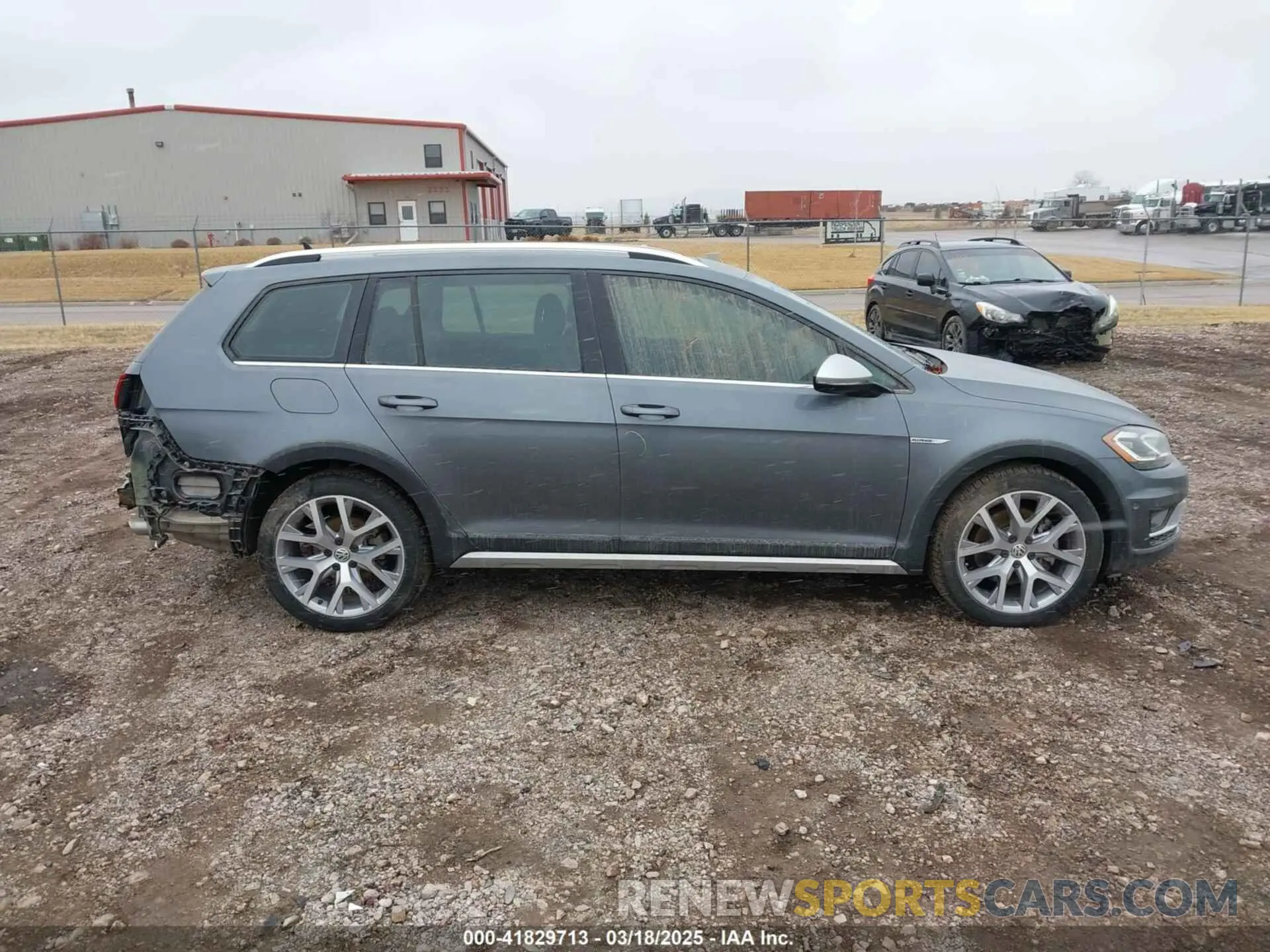 14 fotografías del automóvil dañado 3VWH17AU7KM520624 VOLKSWAGEN GOLF ALLTRACK 2019