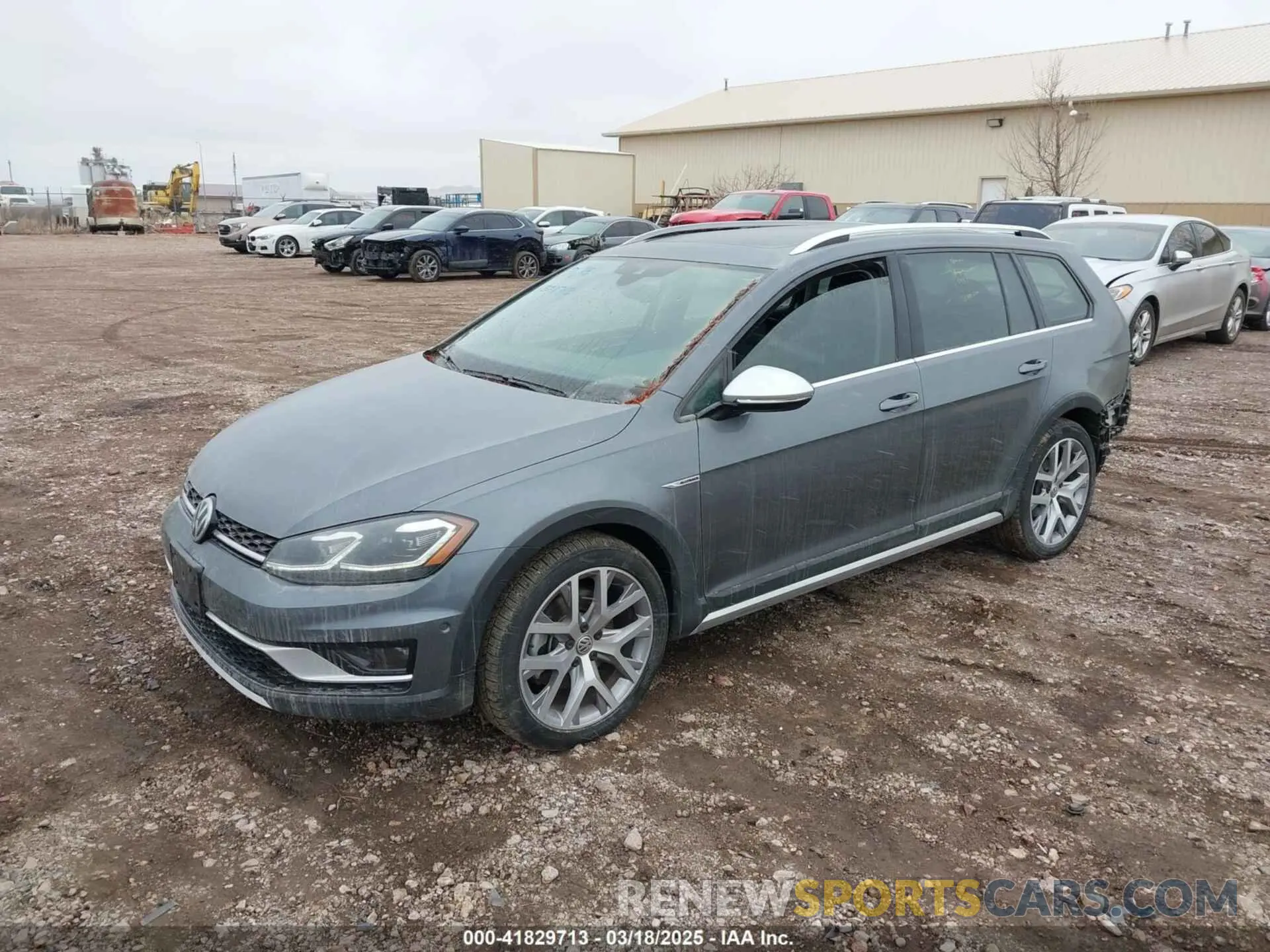 2 fotografías del automóvil dañado 3VWH17AU7KM520624 VOLKSWAGEN GOLF ALLTRACK 2019
