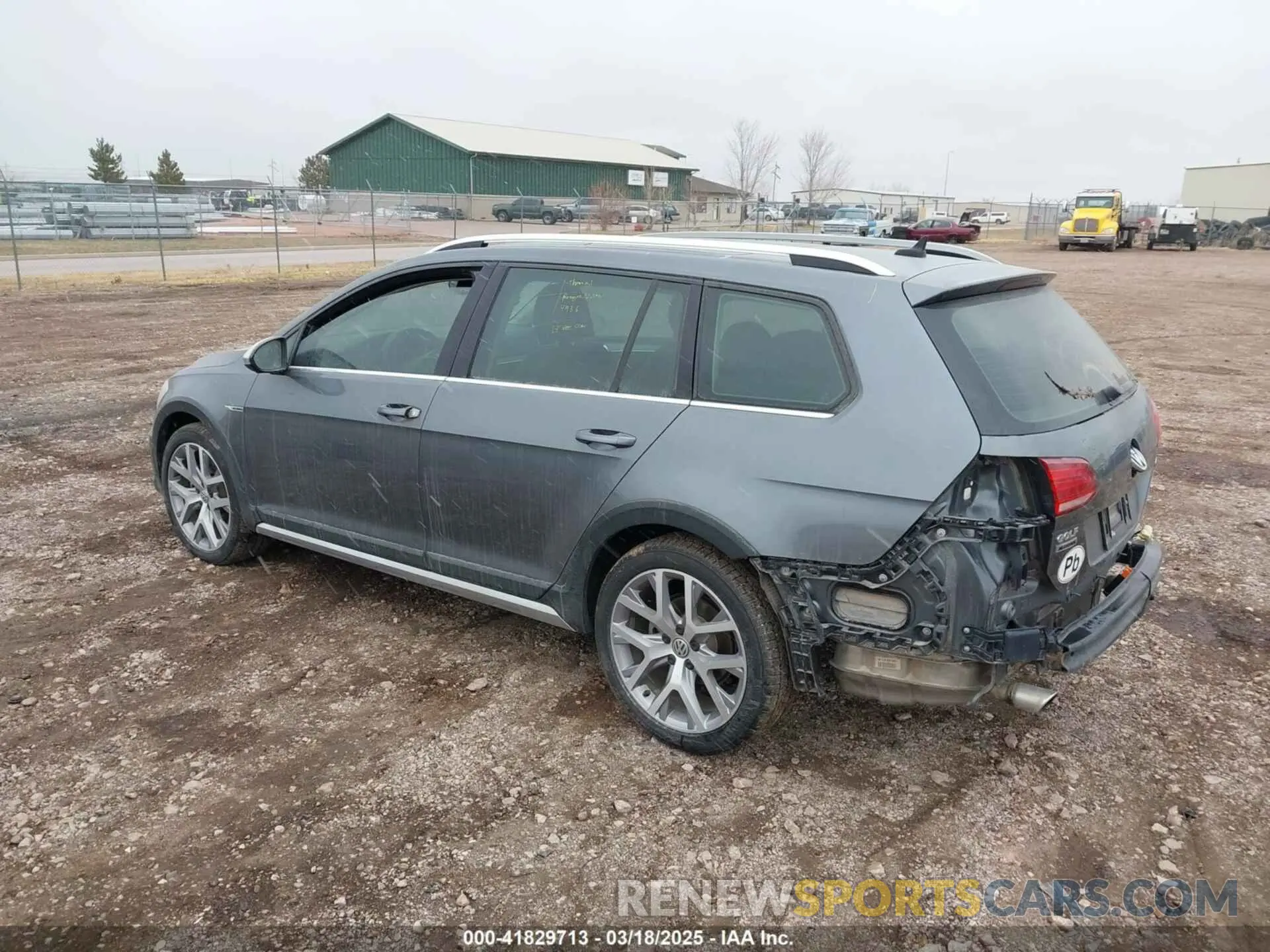 3 fotografías del automóvil dañado 3VWH17AU7KM520624 VOLKSWAGEN GOLF ALLTRACK 2019