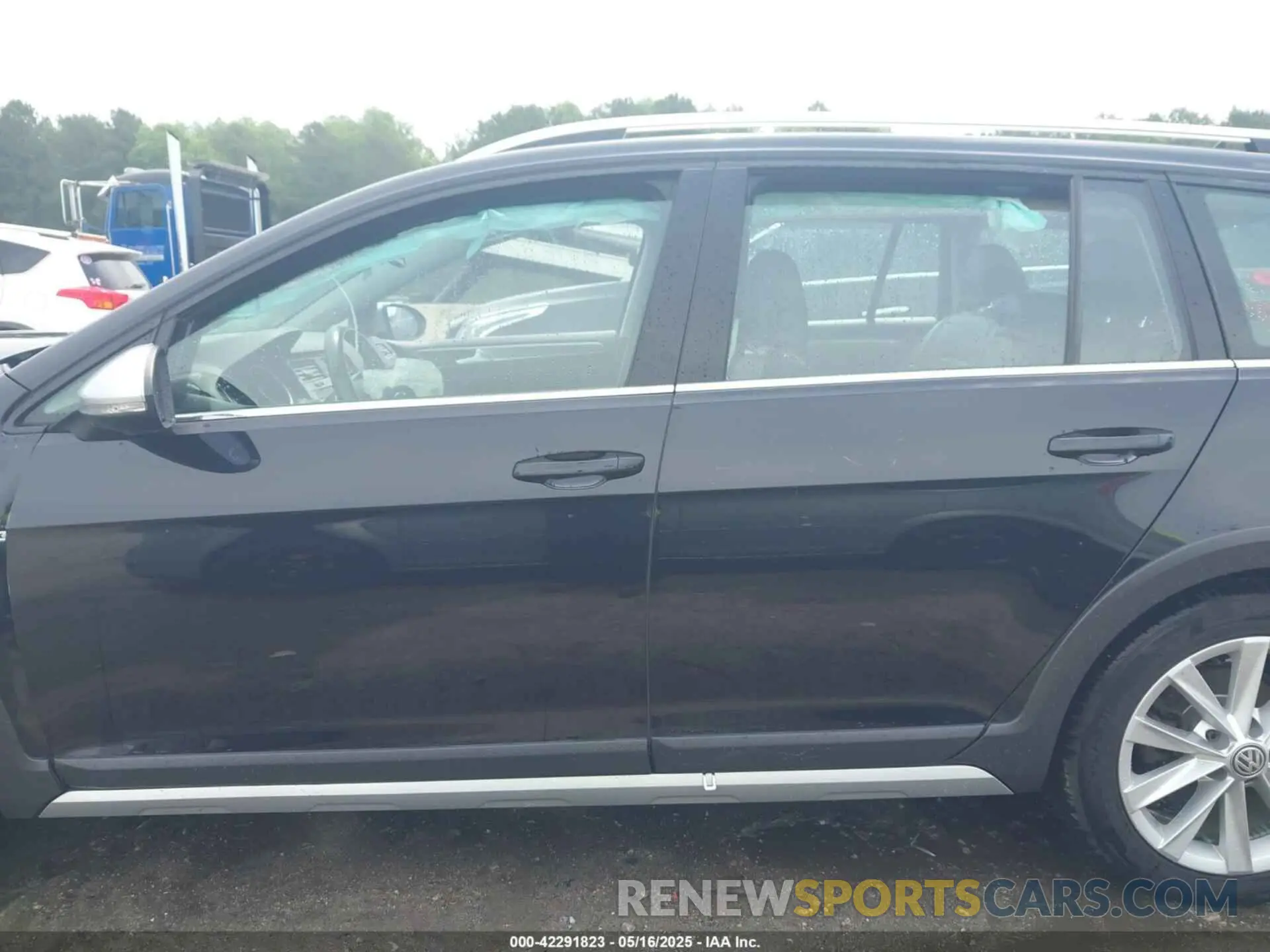 13 fotografías del automóvil dañado 3VWH17AU9KM516123 VOLKSWAGEN GOLF ALLTRACK 2019