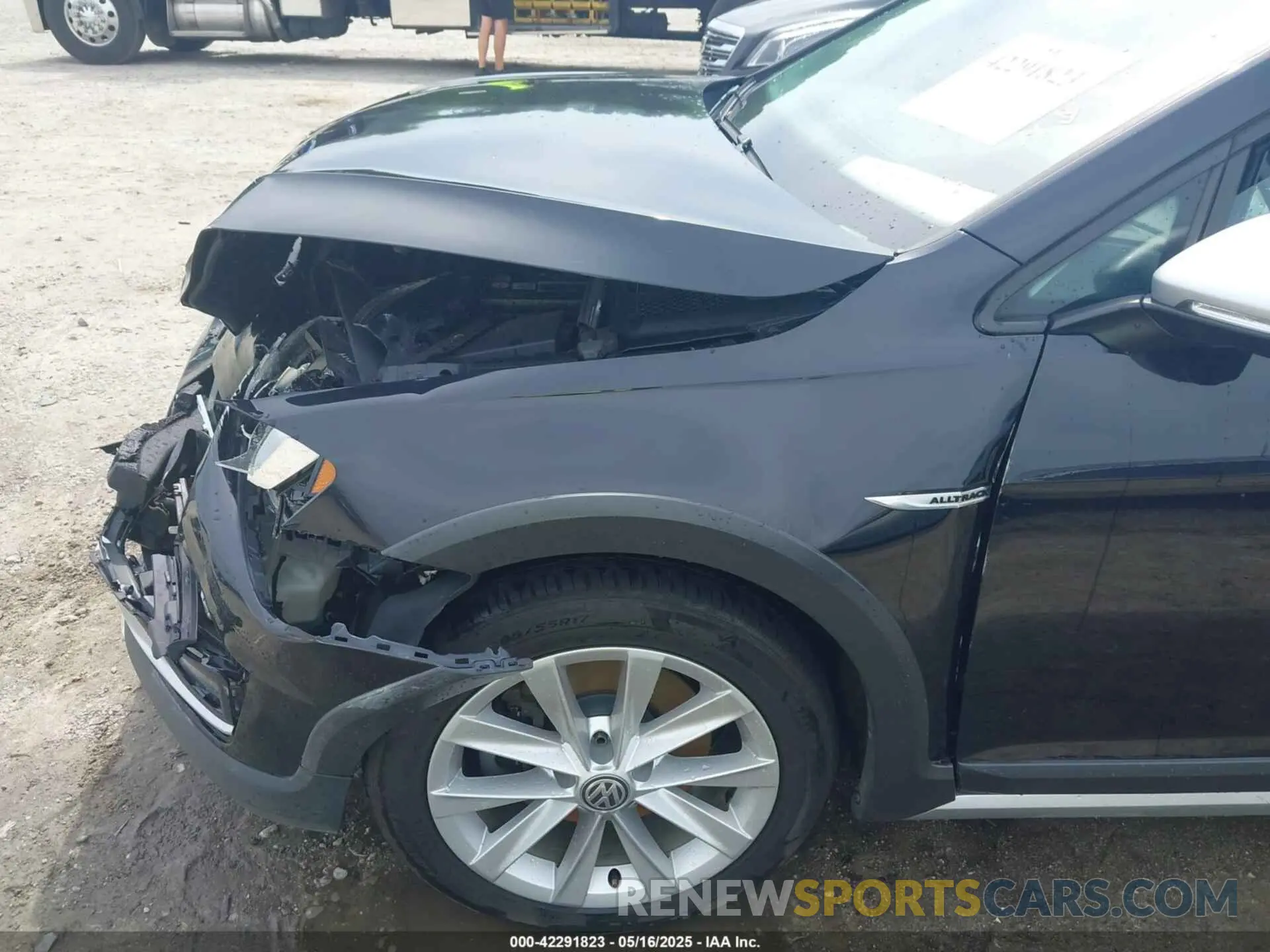 16 fotografías del automóvil dañado 3VWH17AU9KM516123 VOLKSWAGEN GOLF ALLTRACK 2019