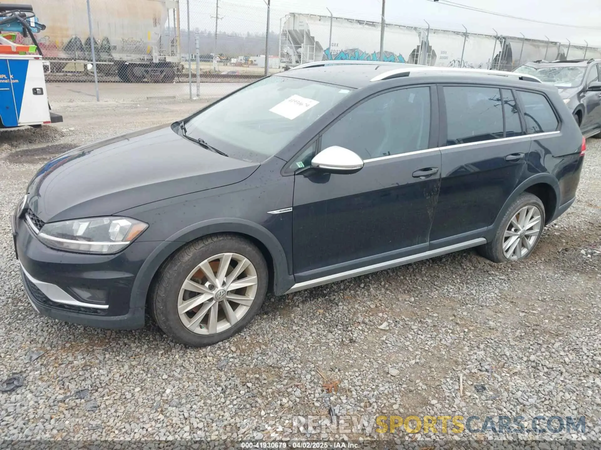 2 fotografías del automóvil dañado 3VWM17AU1KM522805 VOLKSWAGEN GOLF ALLTRACK 2019