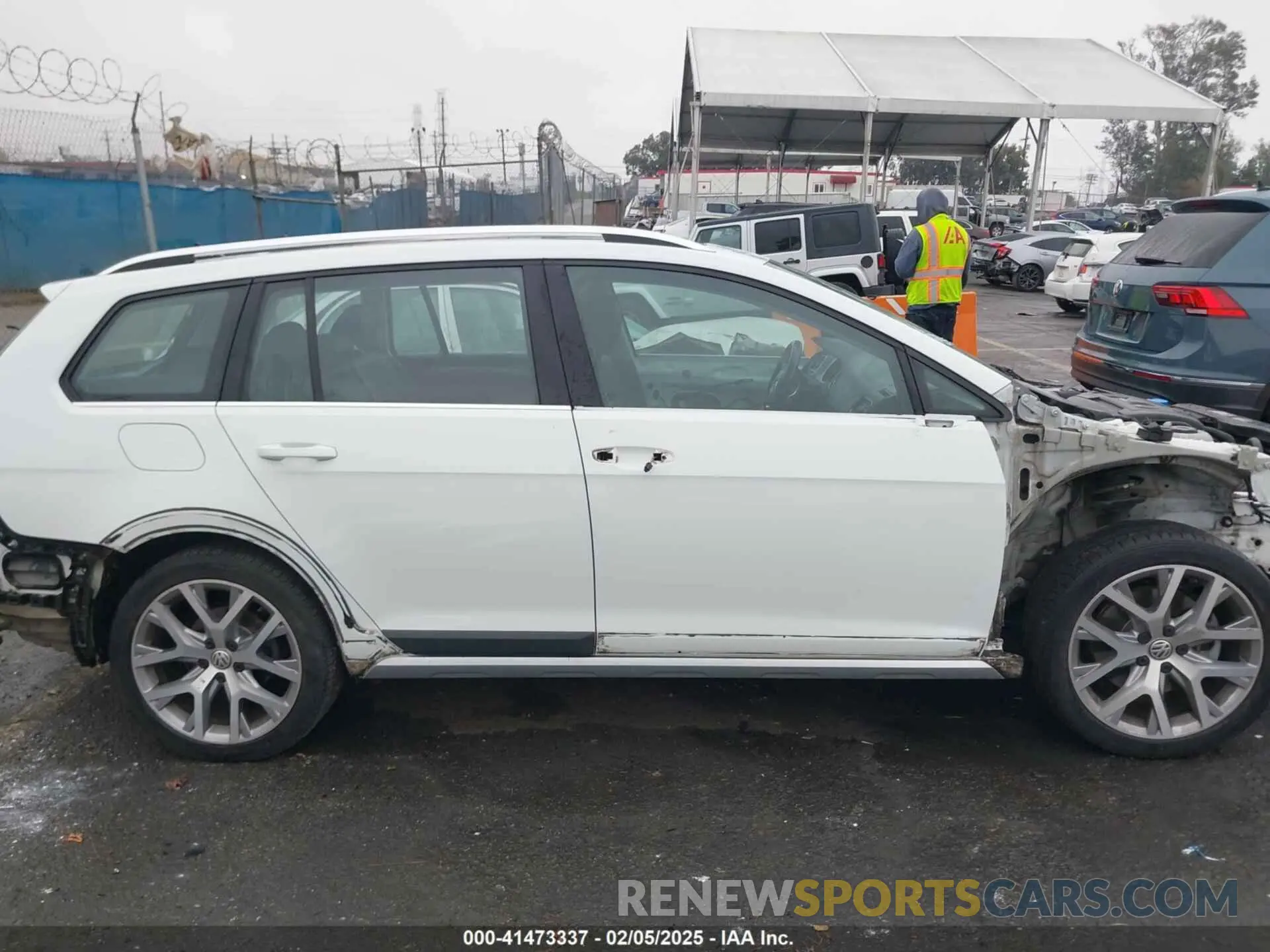 14 fotografías del automóvil dañado 3VWM17AU8KM506701 VOLKSWAGEN GOLF ALLTRACK 2019