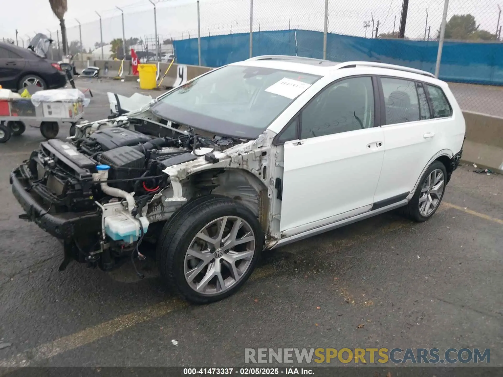 2 fotografías del automóvil dañado 3VWM17AU8KM506701 VOLKSWAGEN GOLF ALLTRACK 2019
