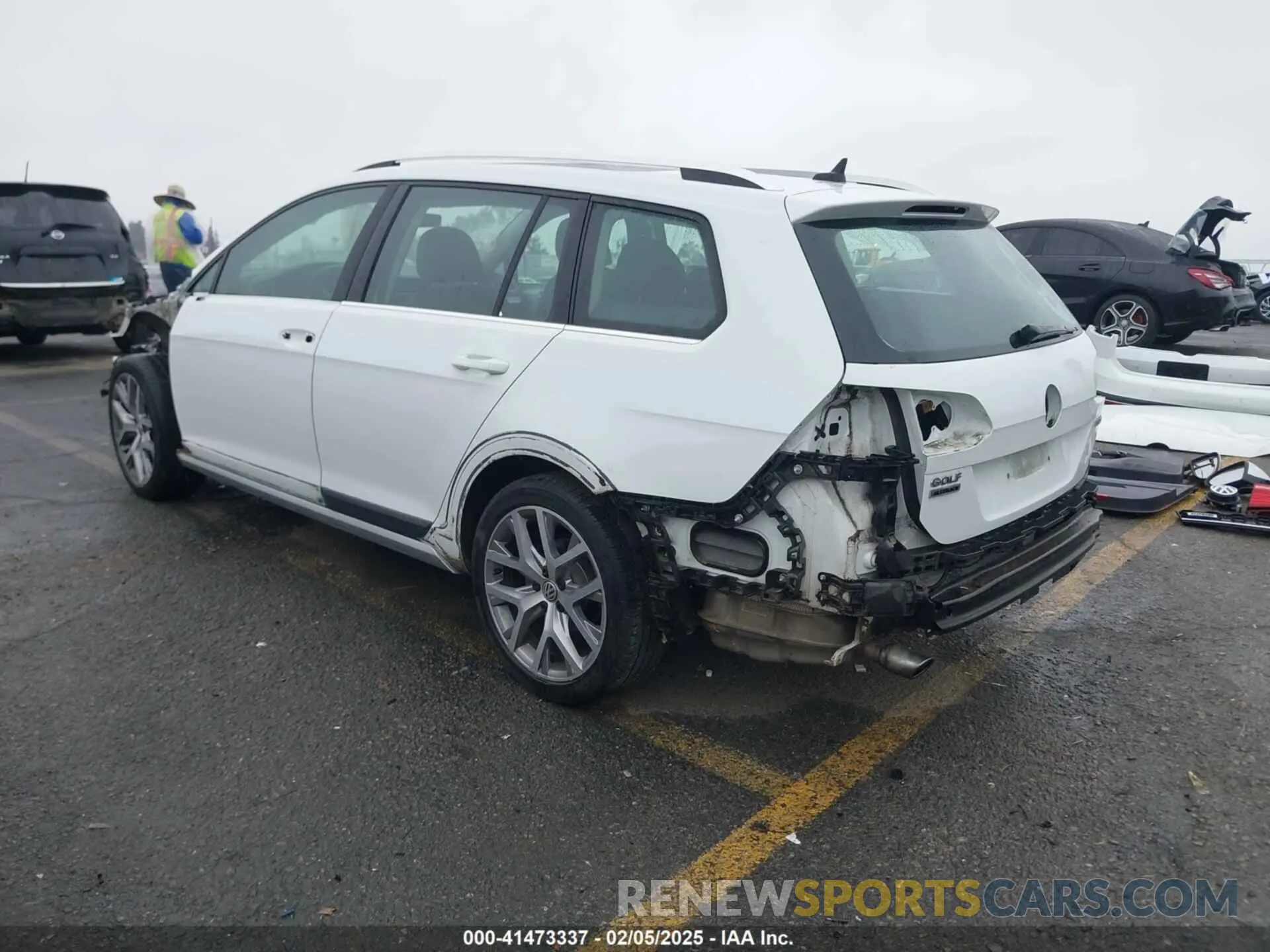 3 fotografías del automóvil dañado 3VWM17AU8KM506701 VOLKSWAGEN GOLF ALLTRACK 2019
