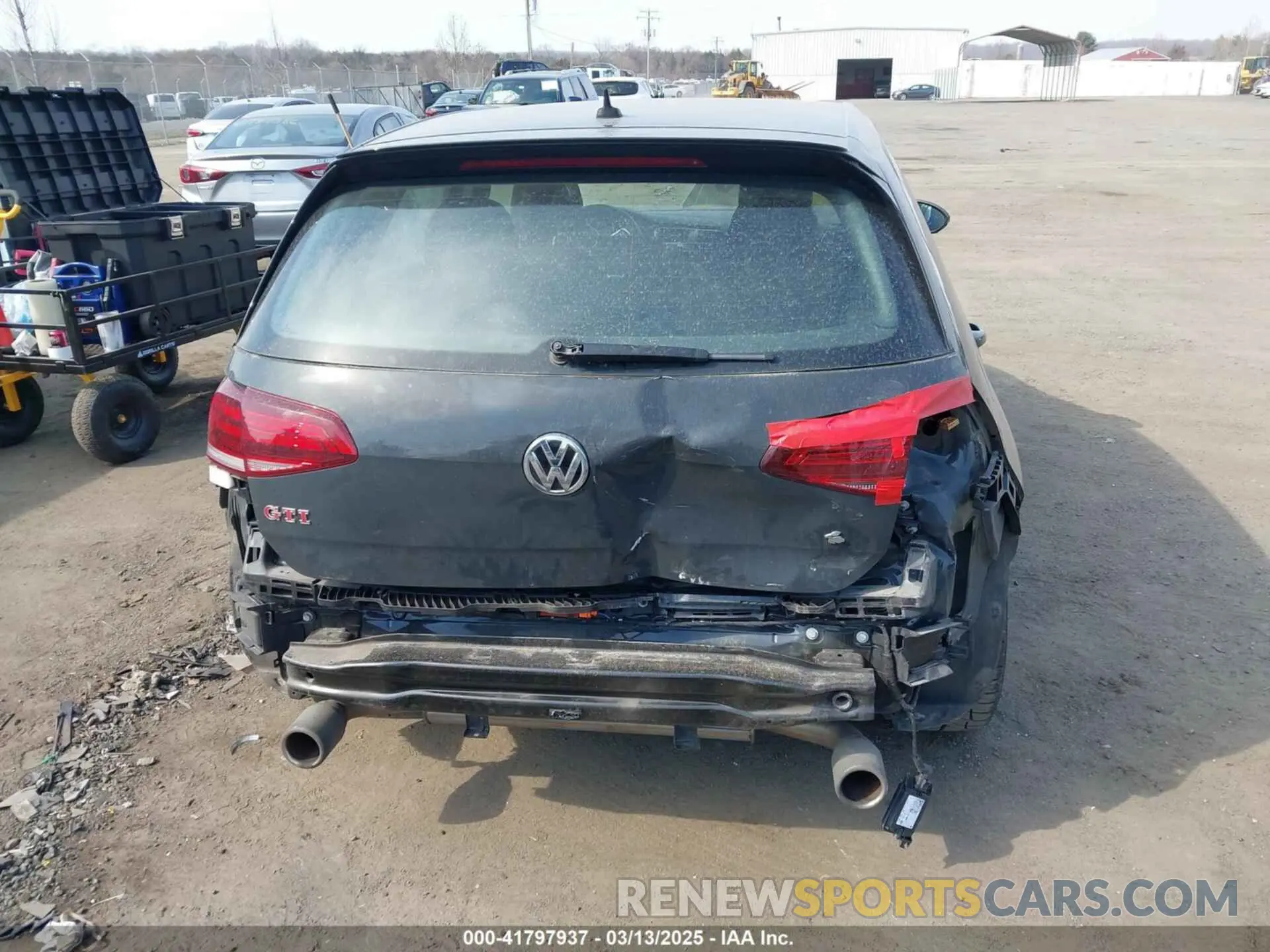 17 fotografías del automóvil dañado 3VW5T7AU3KM005374 VOLKSWAGEN GOLF GTI 2019