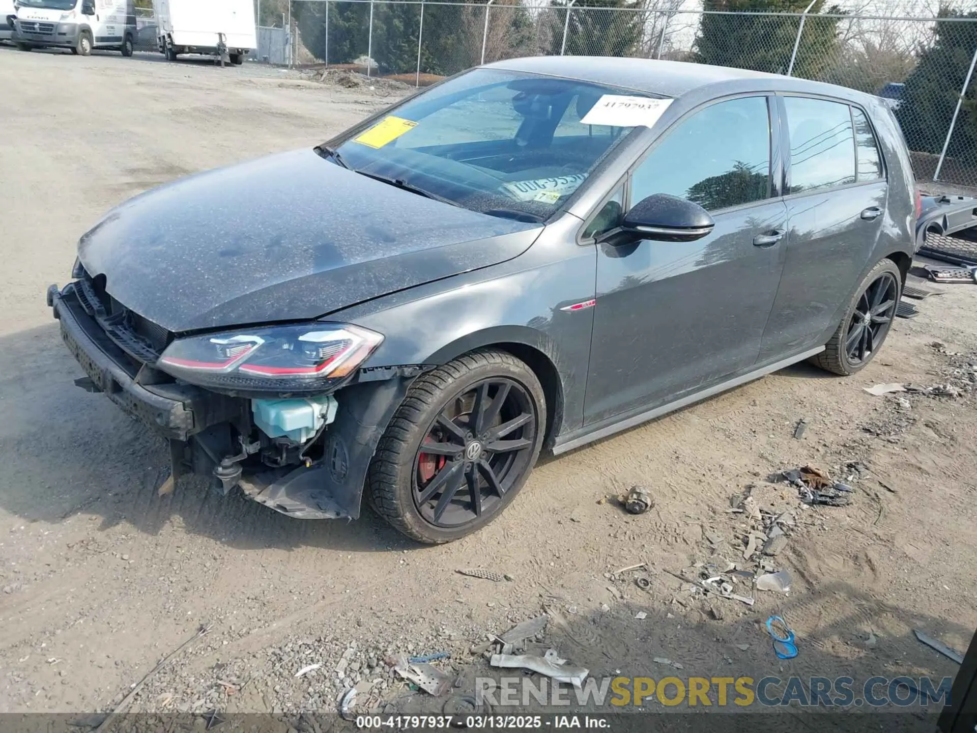 2 fotografías del automóvil dañado 3VW5T7AU3KM005374 VOLKSWAGEN GOLF GTI 2019