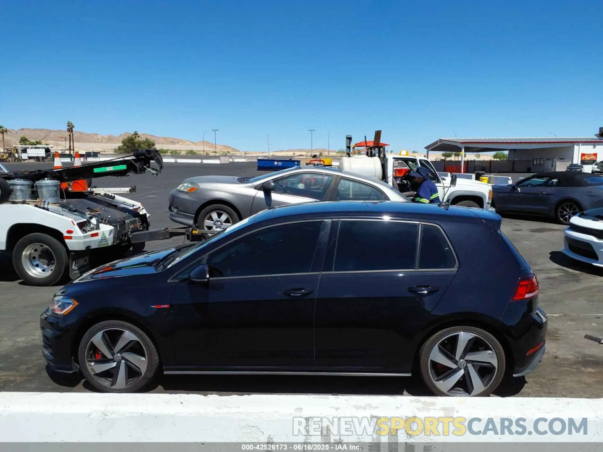 14 fotografías del automóvil dañado 3VW6T7AU9KM018537 VOLKSWAGEN GOLF GTI 2019