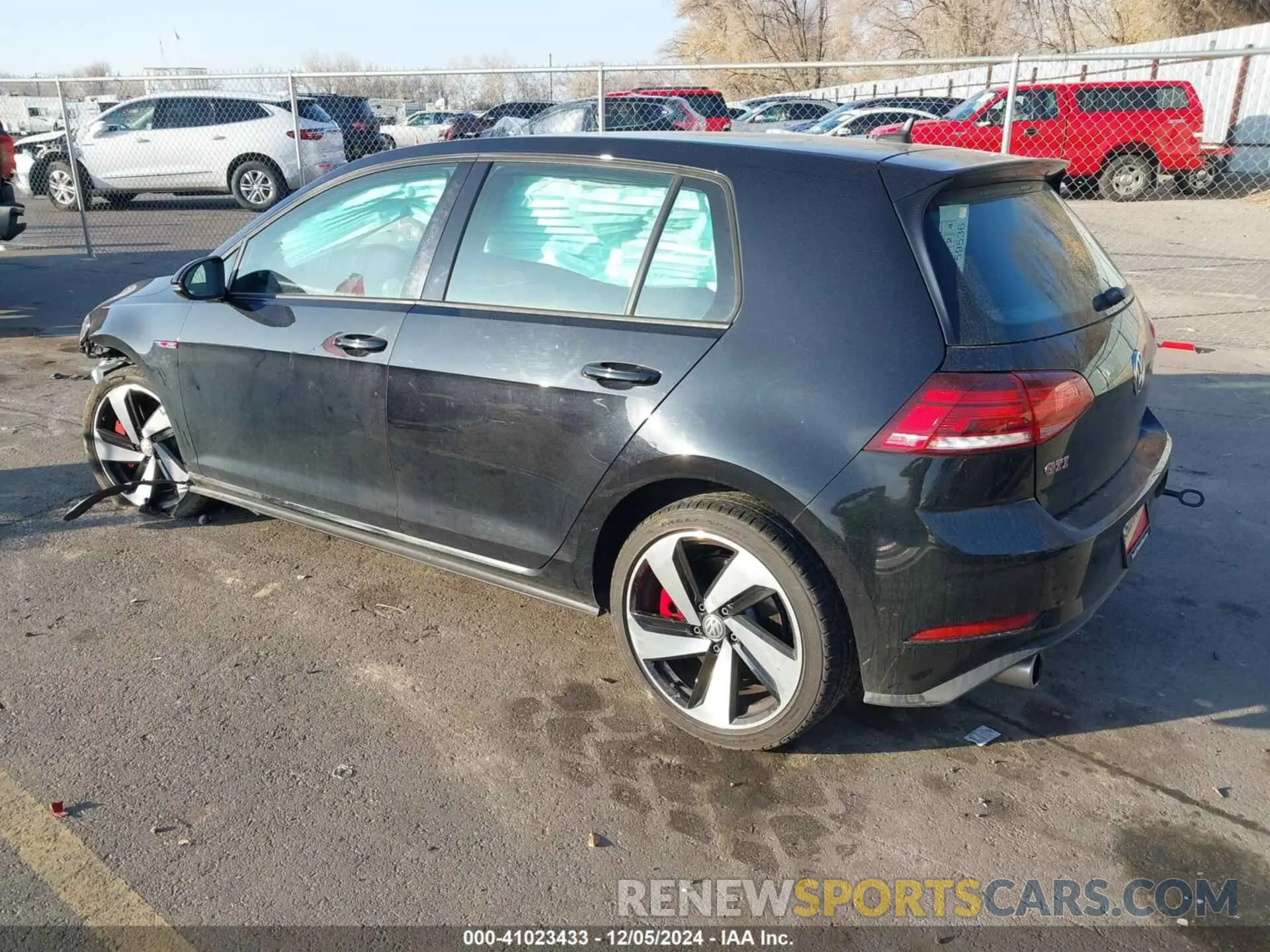 3 fotografías del automóvil dañado 3VW5T7AU3LM005330 VOLKSWAGEN GOLF GTI 2020