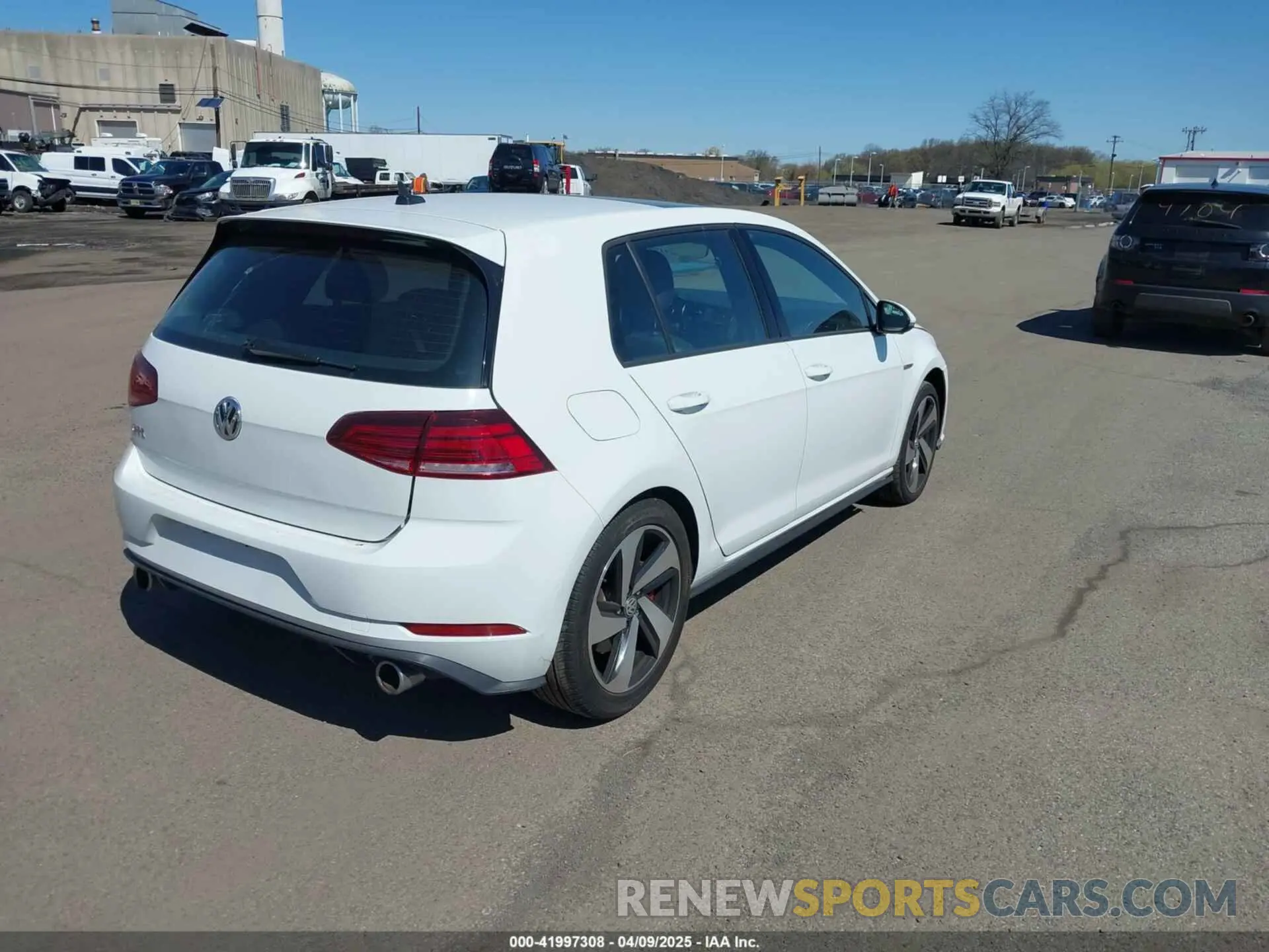 4 fotografías del automóvil dañado 3VW5T7AU8LM005064 VOLKSWAGEN GOLF GTI 2020