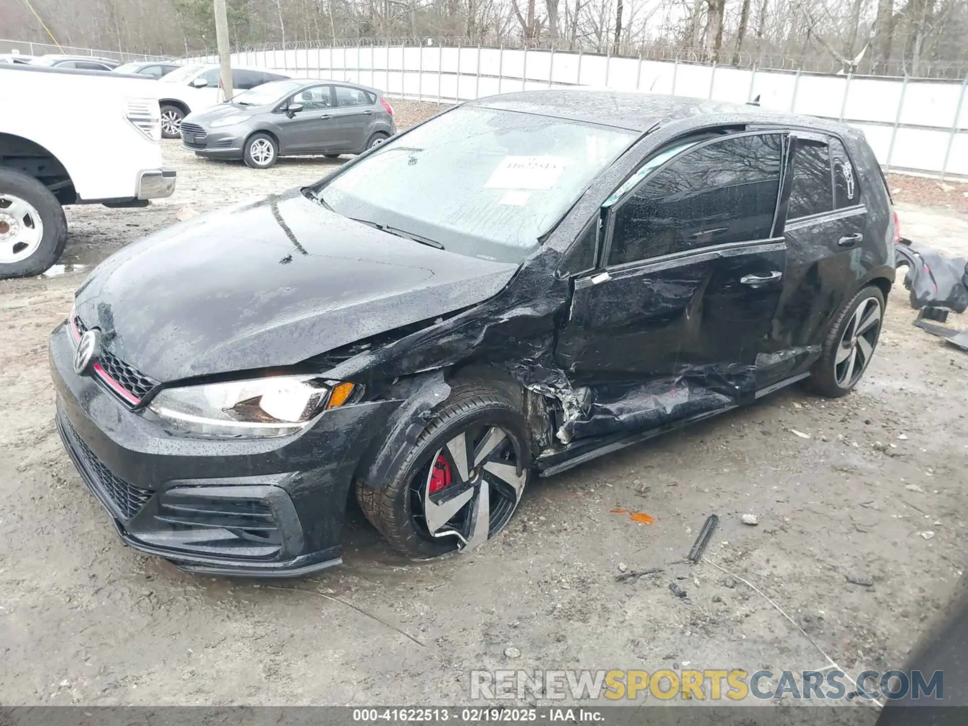 2 fotografías del automóvil dañado 3VW6T7AU9LM008589 VOLKSWAGEN GOLF GTI 2020