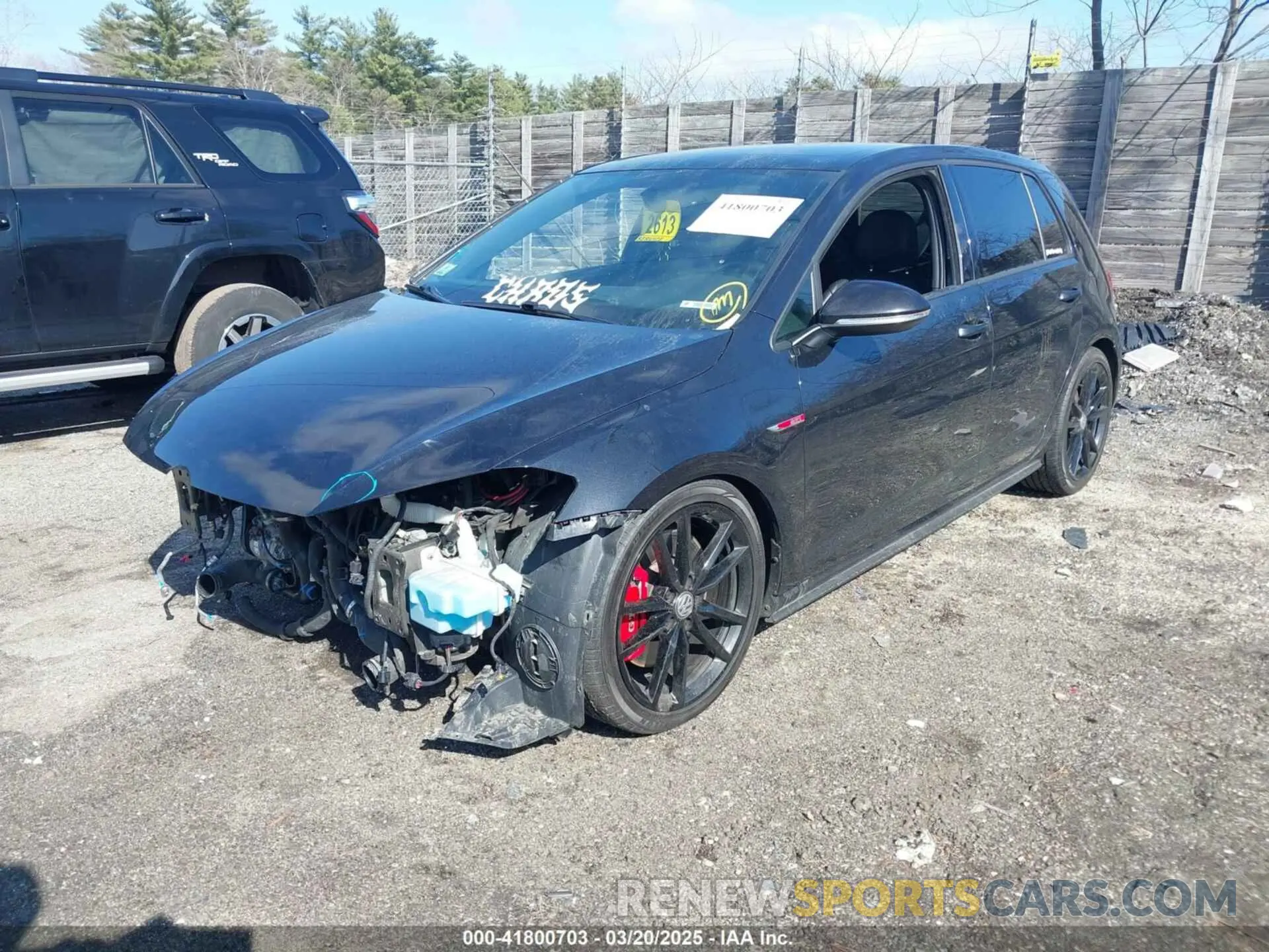 2 fotografías del automóvil dañado 3VW6T7AU1MM008104 VOLKSWAGEN GOLF GTI 2021