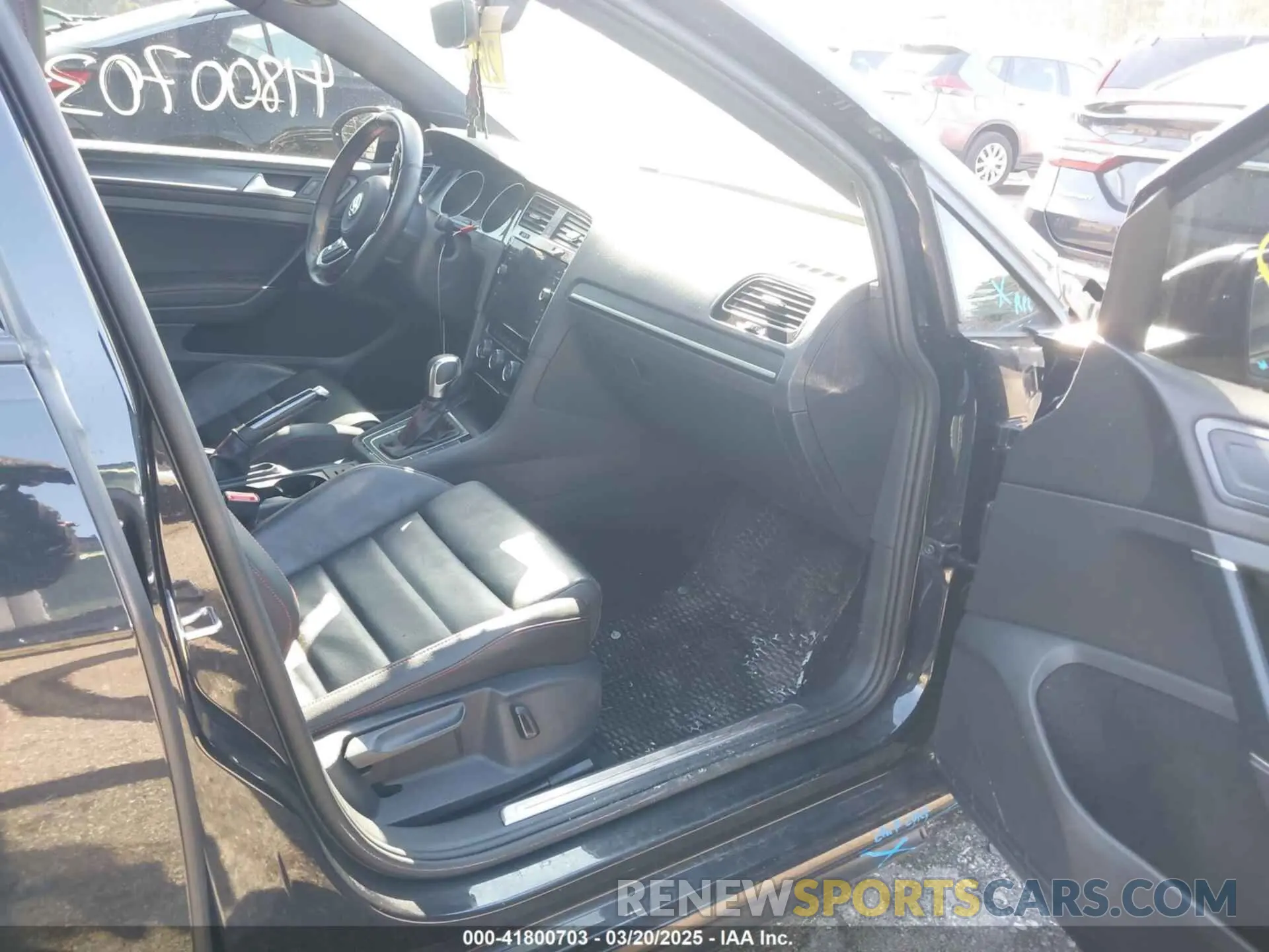 5 fotografías del automóvil dañado 3VW6T7AU1MM008104 VOLKSWAGEN GOLF GTI 2021