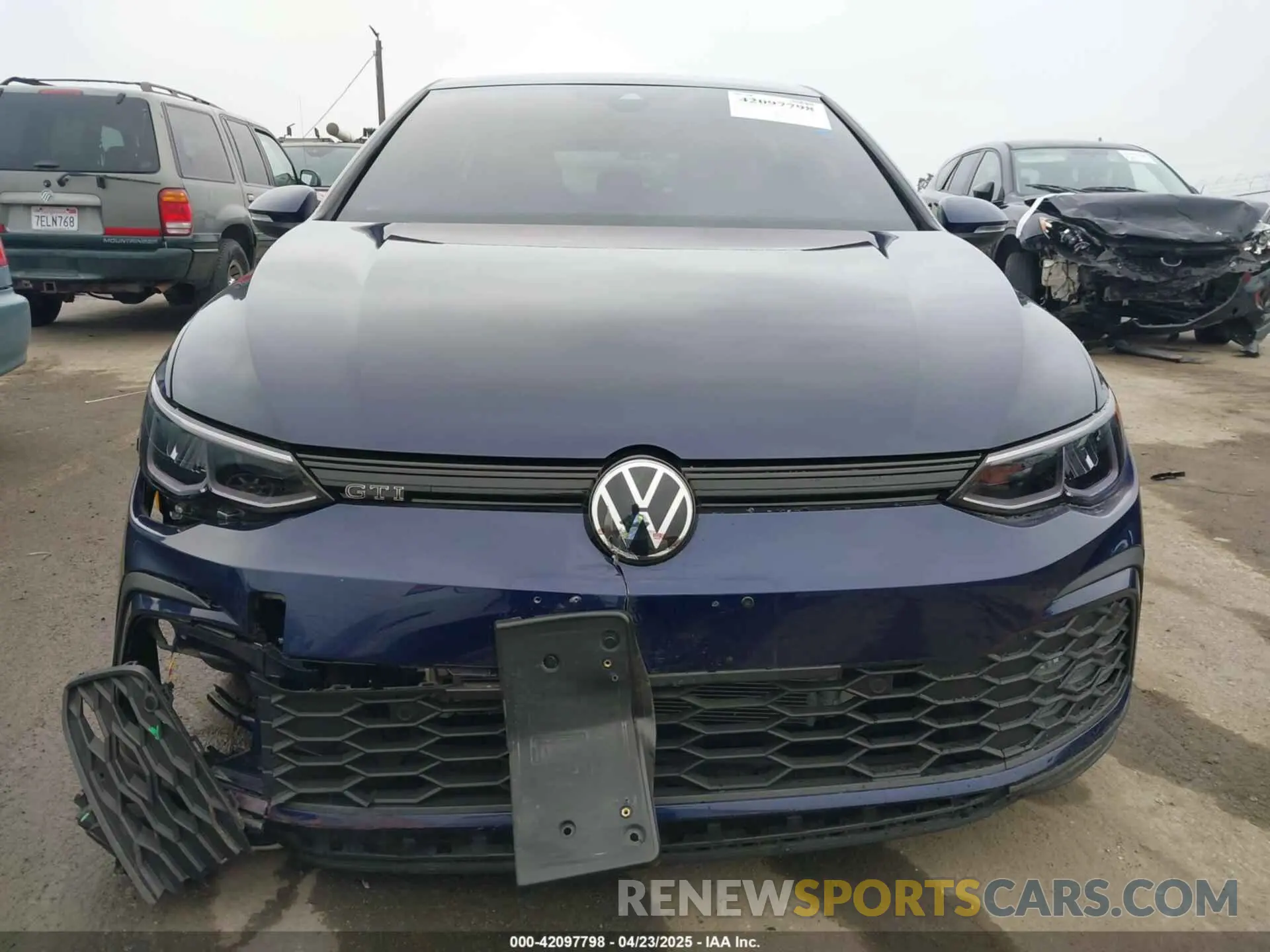 12 fotografías del automóvil dañado WVWG87CD8NW202183 VOLKSWAGEN GOLF GTI 2022