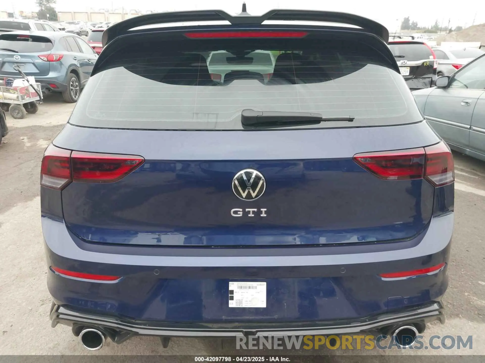 16 fotografías del automóvil dañado WVWG87CD8NW202183 VOLKSWAGEN GOLF GTI 2022