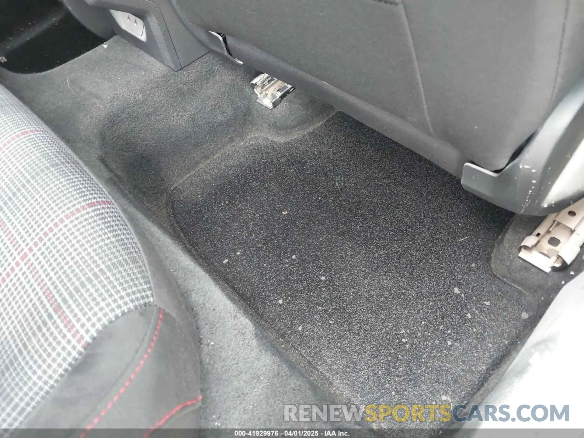 8 fotografías del automóvil dañado WVWR87CD6NW133969 VOLKSWAGEN GOLF GTI 2022