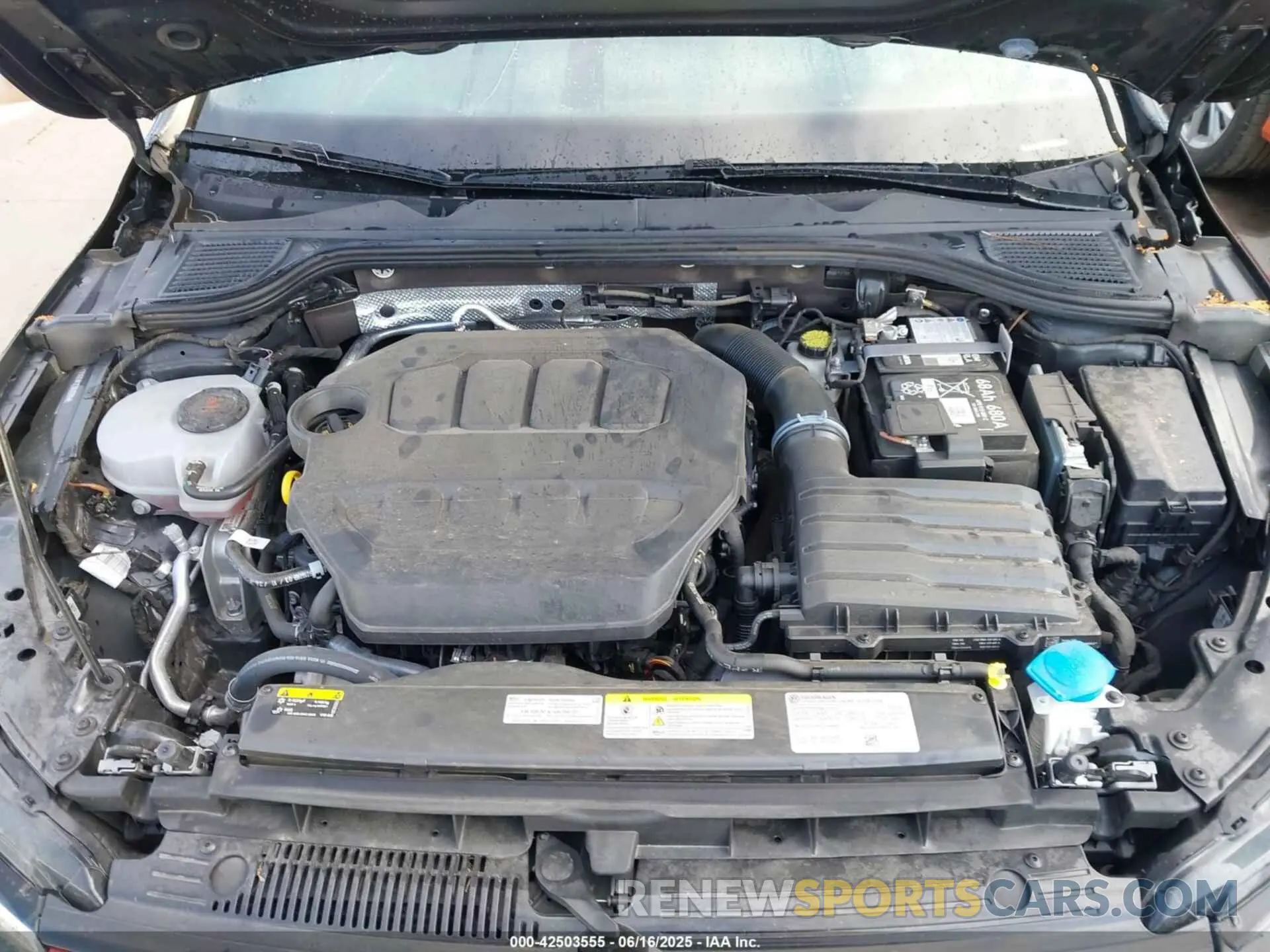 10 fotografías del automóvil dañado WVWGA7CDXRW214636 VOLKSWAGEN GOLF GTI 2024