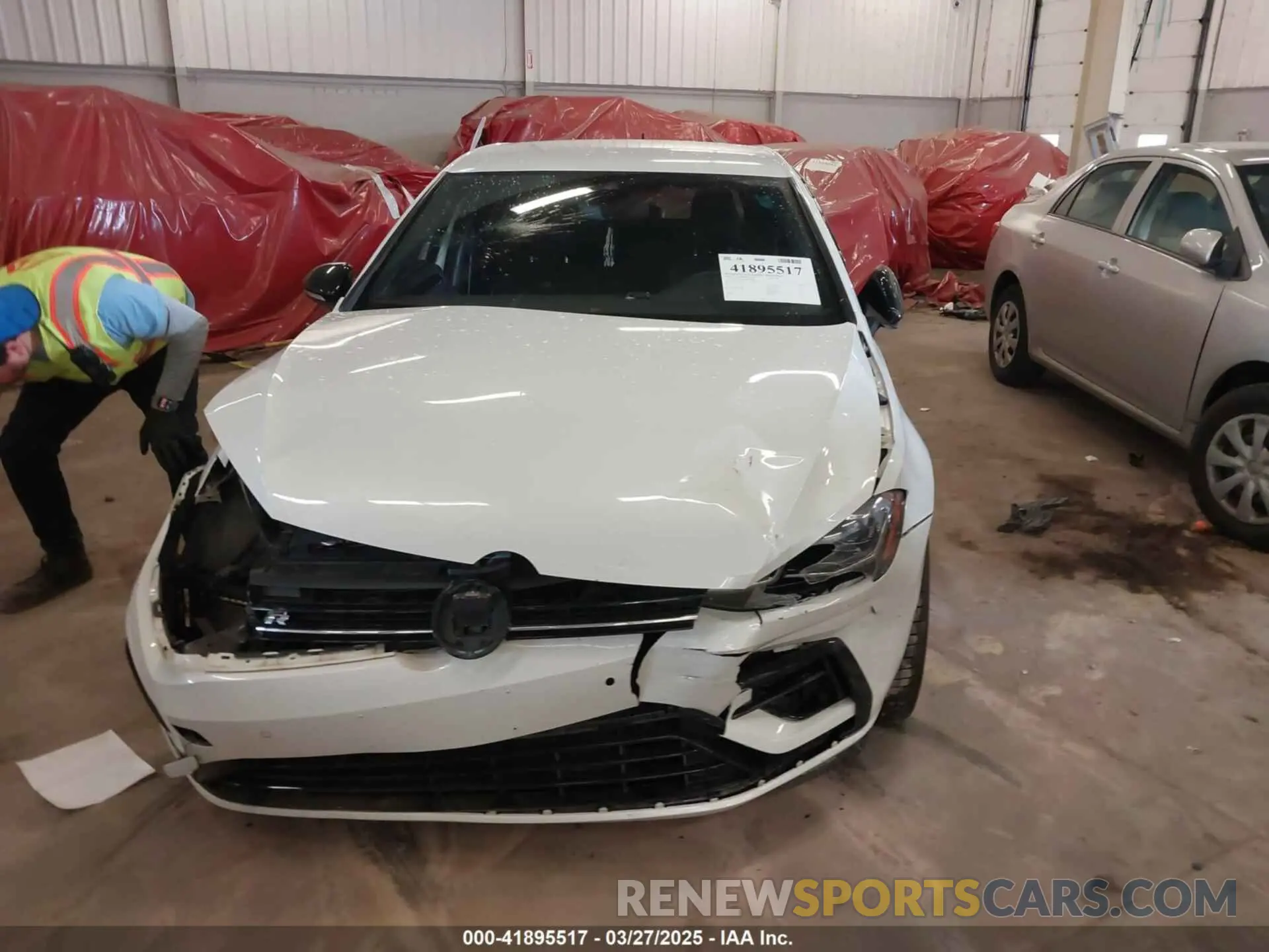 13 fotografías del automóvil dañado WVWVA7AU4KW219878 VOLKSWAGEN GOLF R 2019