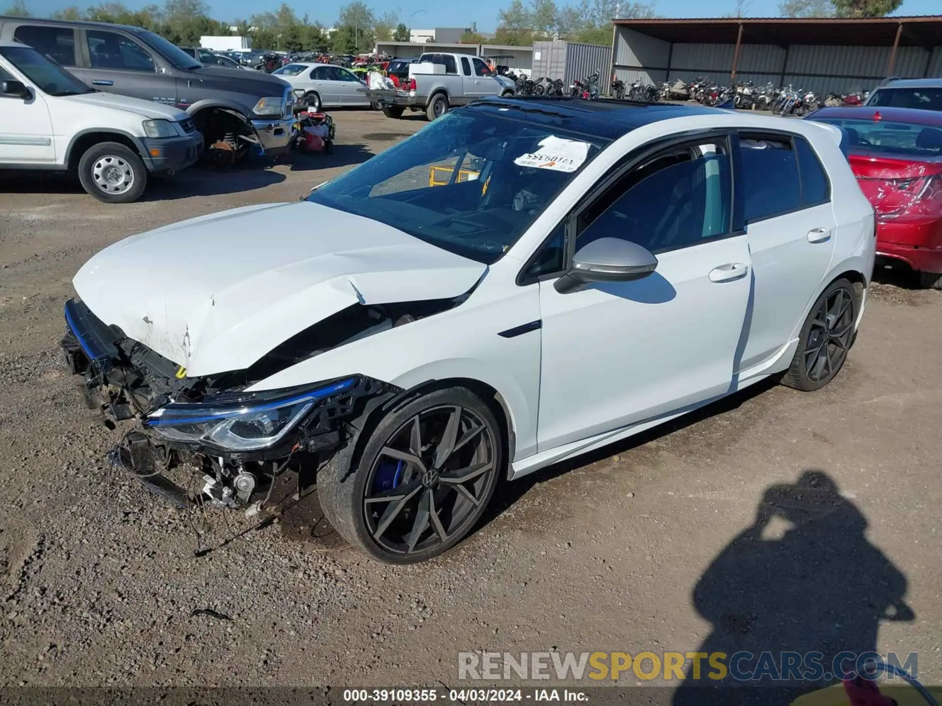 2 fotografías del automóvil dañado WVWFB7CD6NW137024 VOLKSWAGEN GOLF R 2022