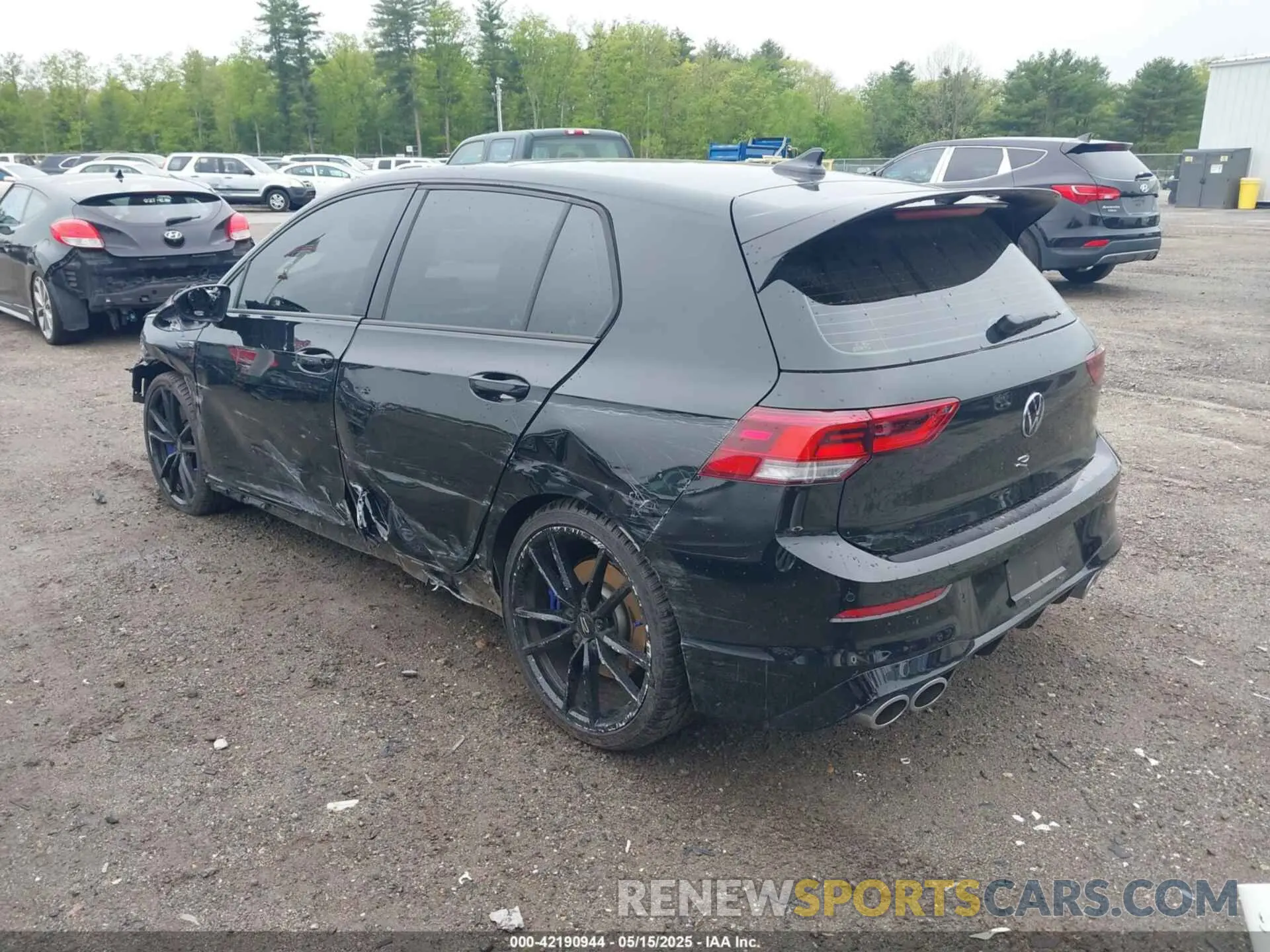 3 fotografías del automóvil dañado WVWFB7CD8RW225160 VOLKSWAGEN GOLF R 2024