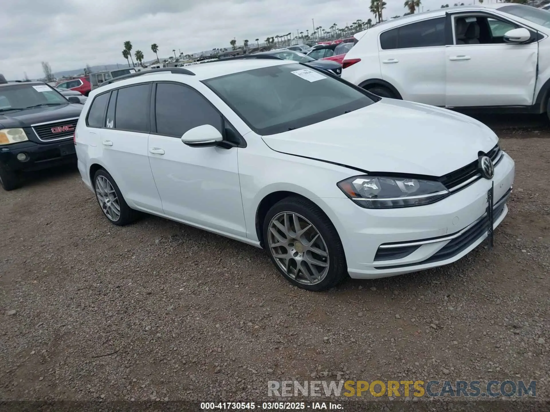 1 fotografías del automóvil dañado 3VWT57AU9KM510272 VOLKSWAGEN GOLF SPORTWAGEN 2019