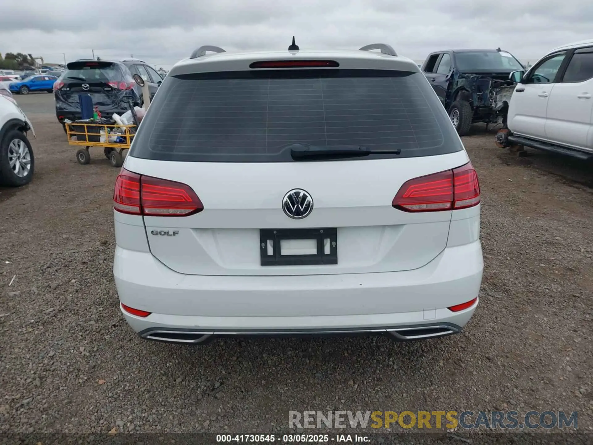 16 fotografías del automóvil dañado 3VWT57AU9KM510272 VOLKSWAGEN GOLF SPORTWAGEN 2019