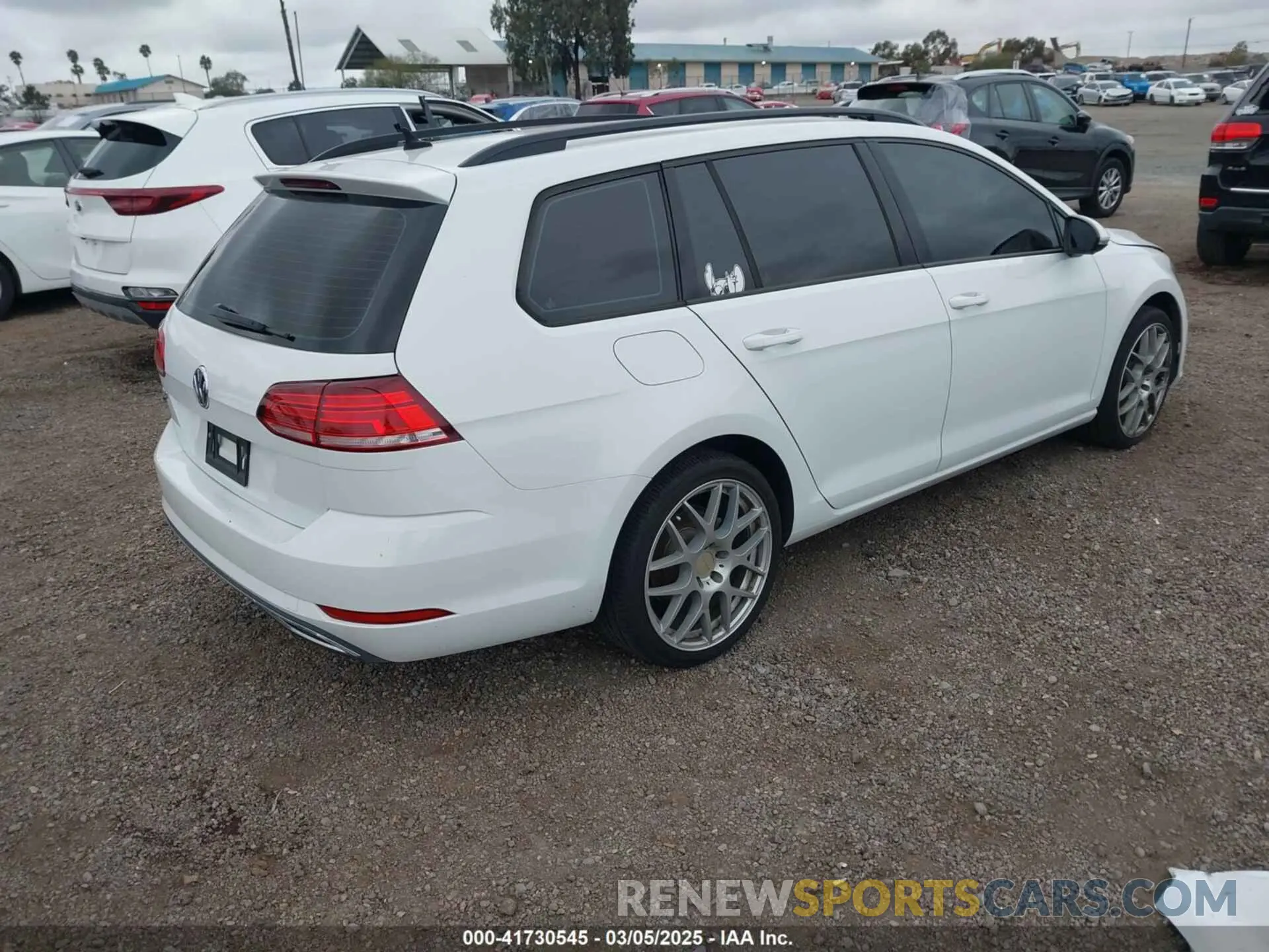 4 fotografías del automóvil dañado 3VWT57AU9KM510272 VOLKSWAGEN GOLF SPORTWAGEN 2019