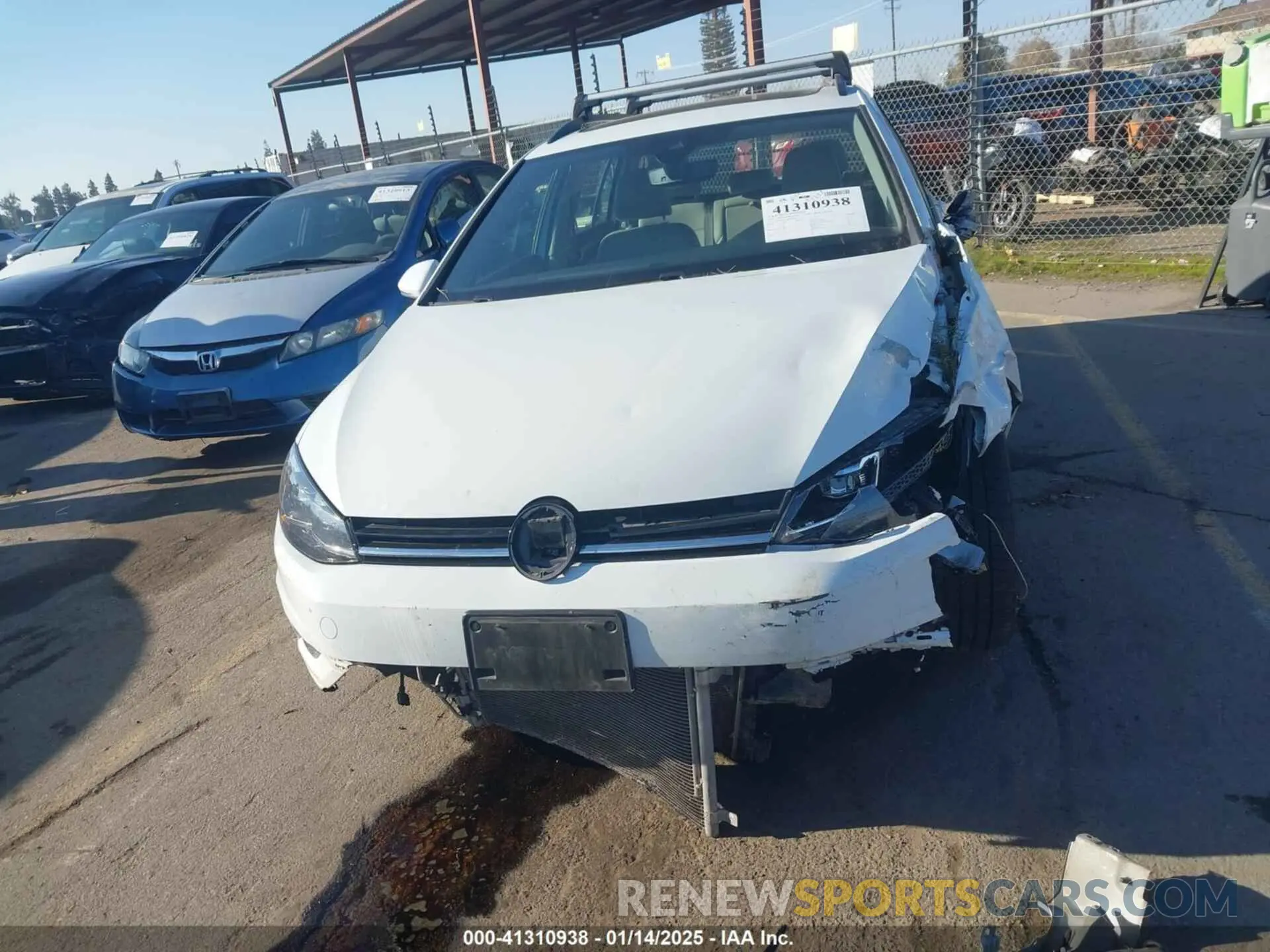 13 fotografías del automóvil dañado 3VWY57AU1KM507386 VOLKSWAGEN GOLF SPORTWAGEN 2019