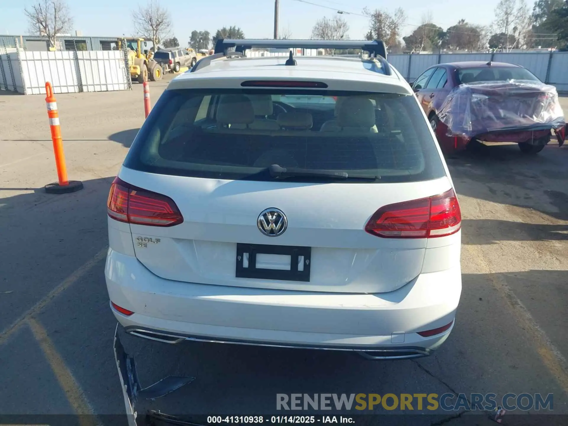 17 fotografías del automóvil dañado 3VWY57AU1KM507386 VOLKSWAGEN GOLF SPORTWAGEN 2019