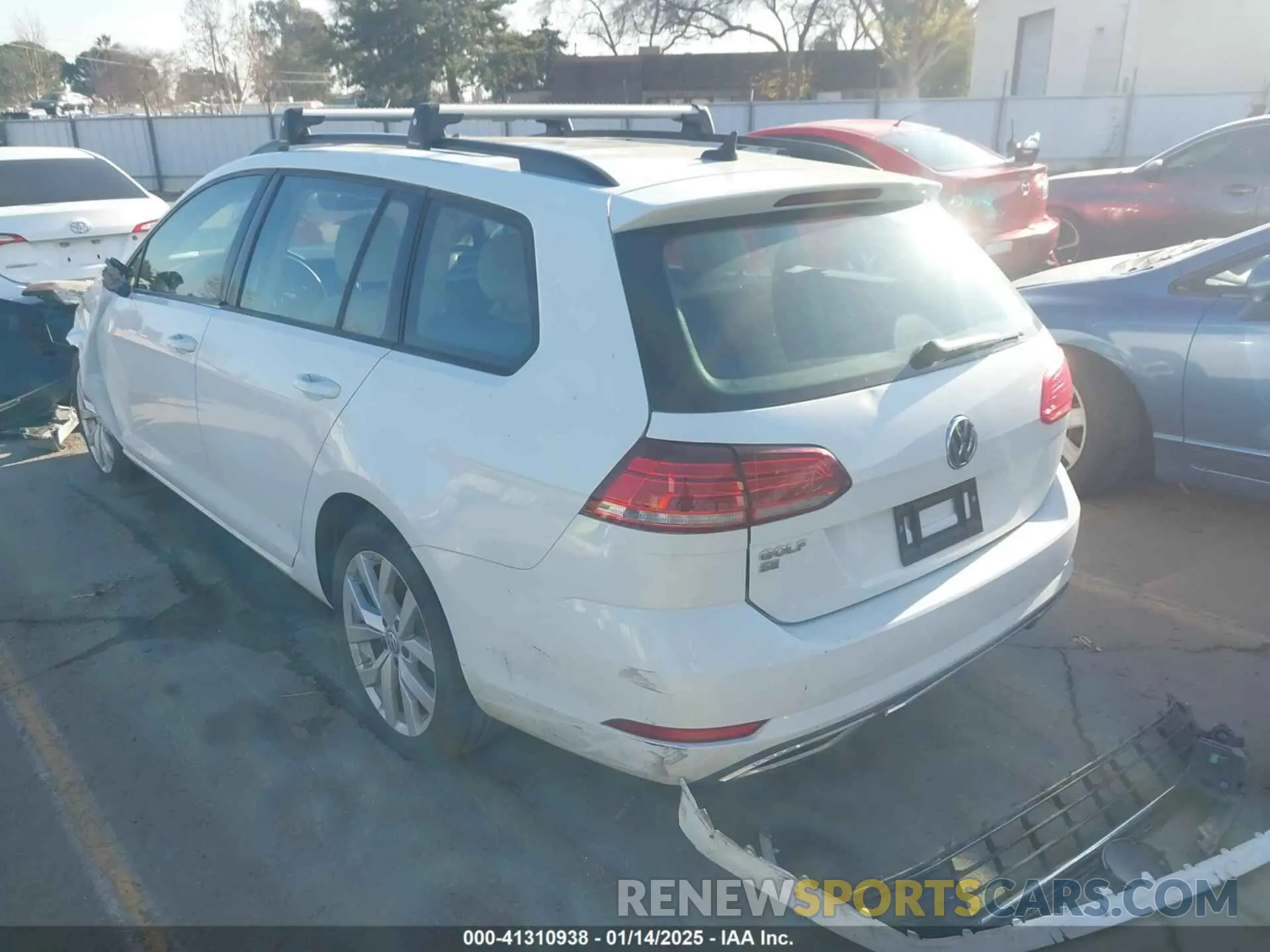 3 fotografías del automóvil dañado 3VWY57AU1KM507386 VOLKSWAGEN GOLF SPORTWAGEN 2019