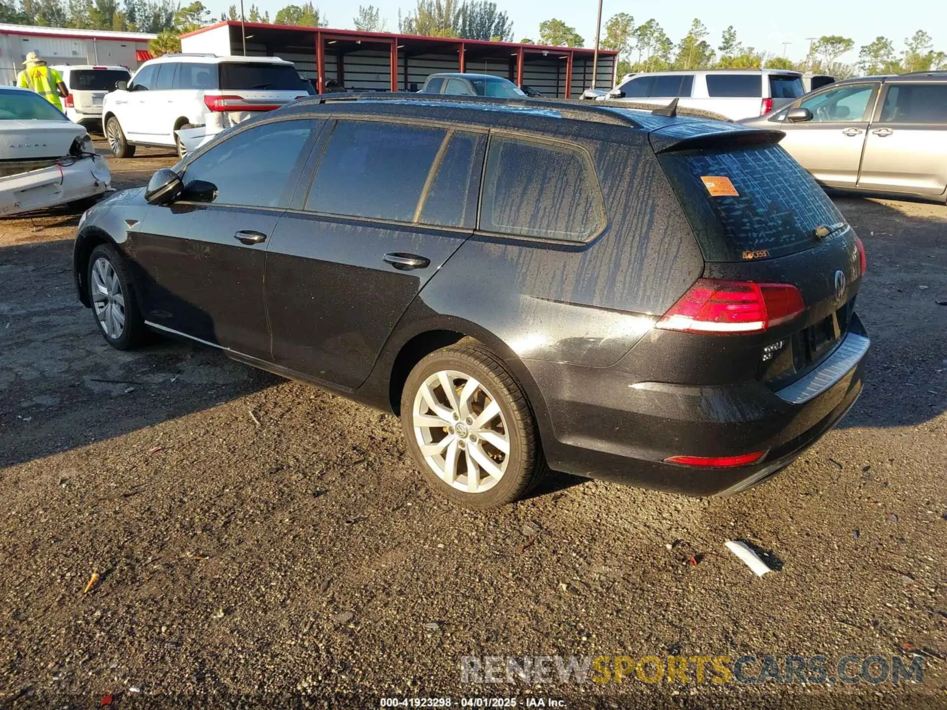 3 fotografías del automóvil dañado 3VWY57AU6KM507092 VOLKSWAGEN GOLF SPORTWAGEN 2019