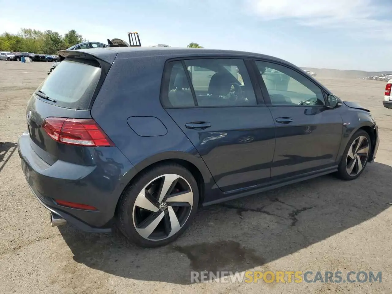 3 fotografías del automóvil dañado 3VW5T7AU4KM009725 VOLKSWAGEN GTI 2019
