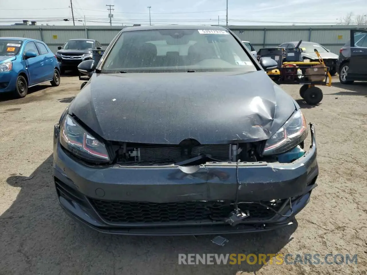 5 fotografías del automóvil dañado 3VW5T7AU4KM009725 VOLKSWAGEN GTI 2019