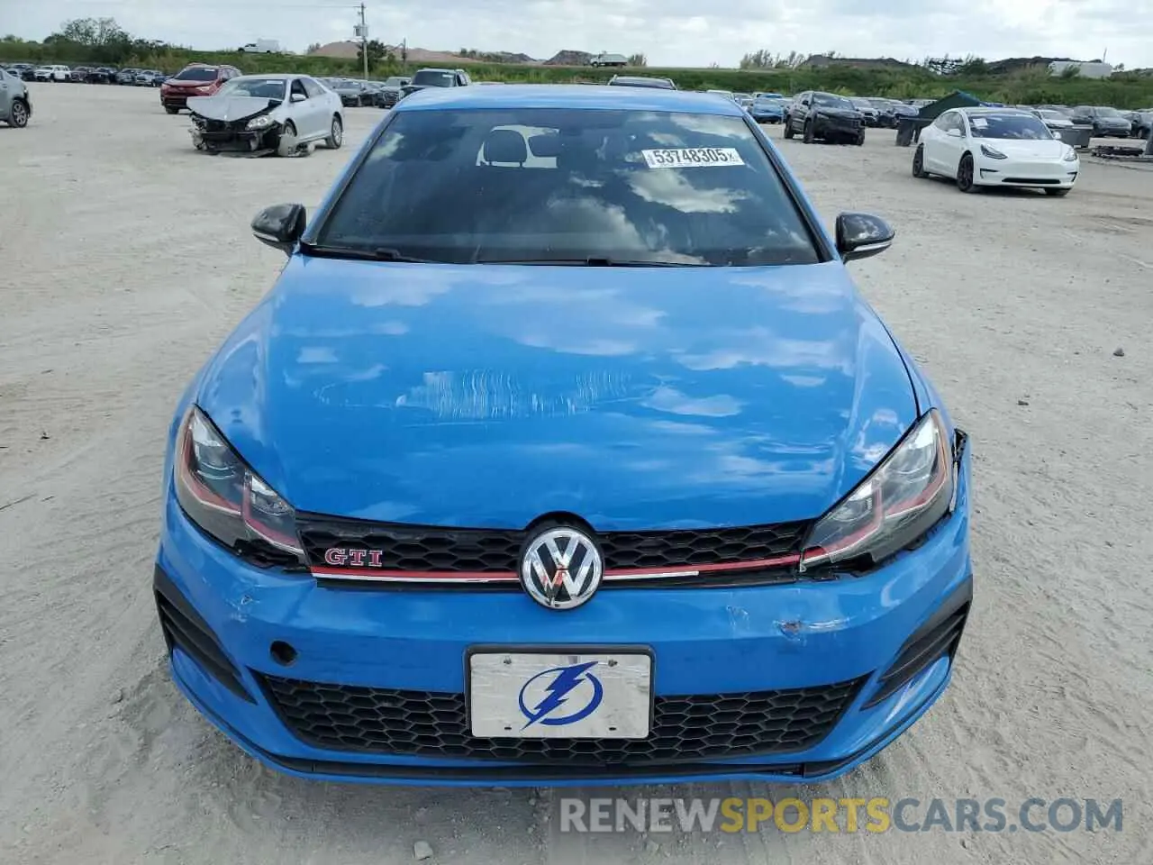 5 fotografías del automóvil dañado 3VW5T7AU8KM015673 VOLKSWAGEN GTI 2019