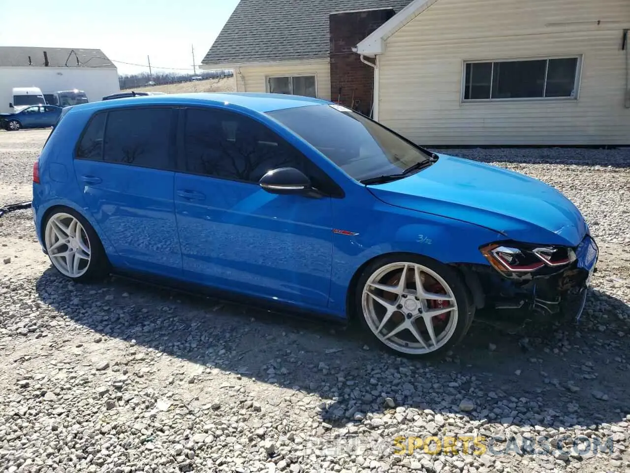4 fotografías del automóvil dañado 3VW5T7AUXKM010944 VOLKSWAGEN GTI 2019