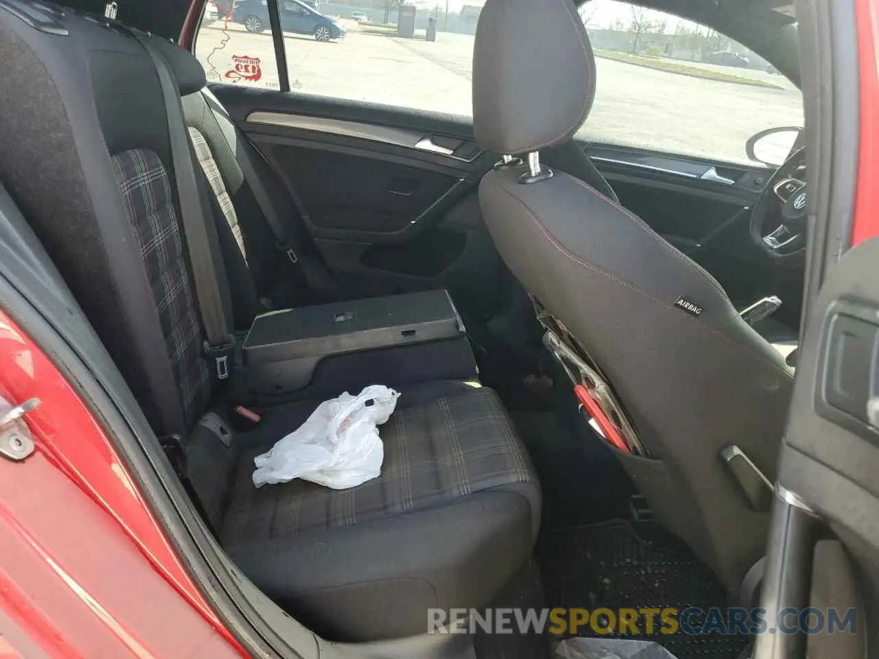 10 fotografías del automóvil dañado 3VW6T7AU0KM019091 VOLKSWAGEN GTI 2019