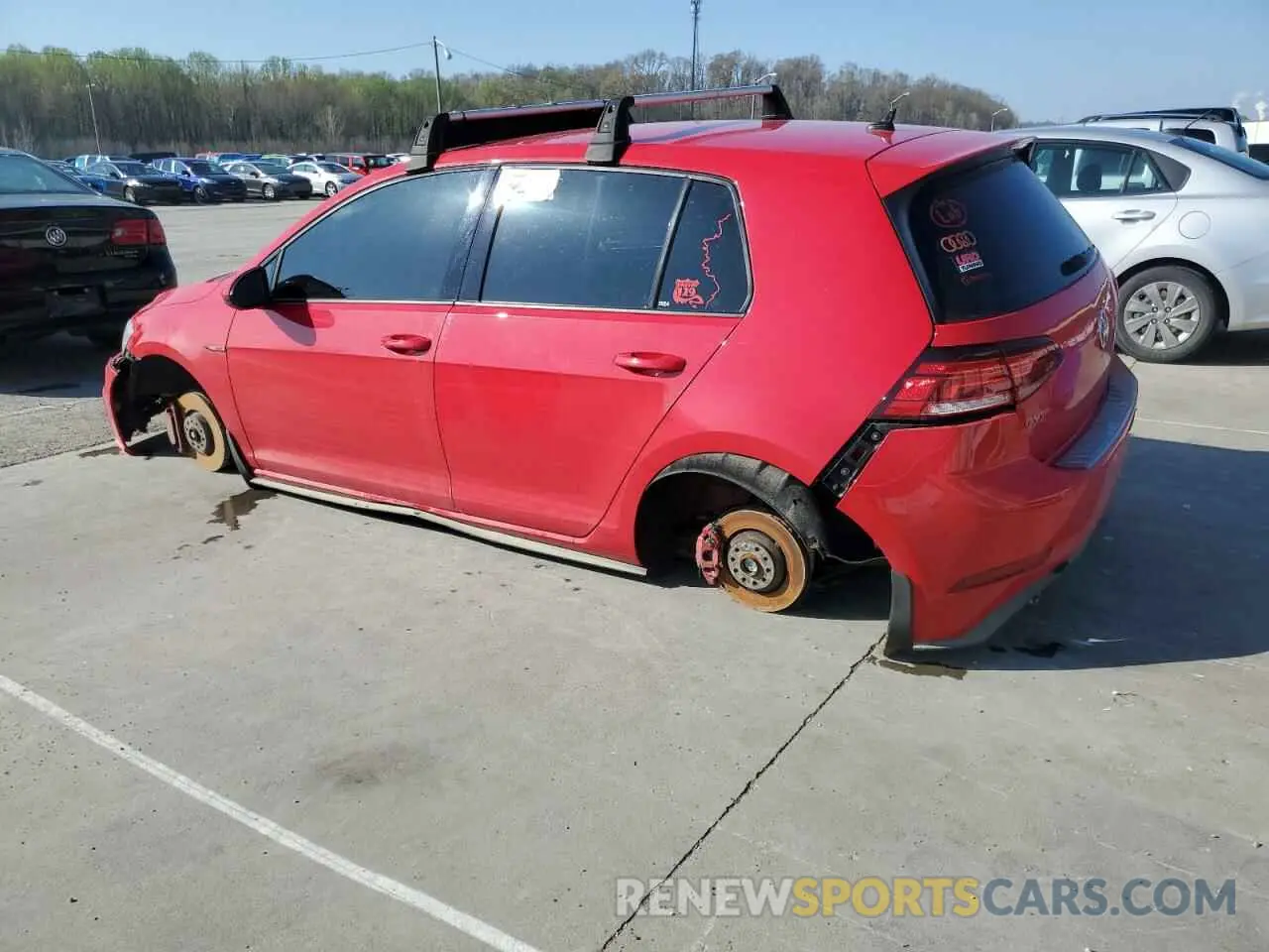 2 fotografías del automóvil dañado 3VW6T7AU0KM019091 VOLKSWAGEN GTI 2019