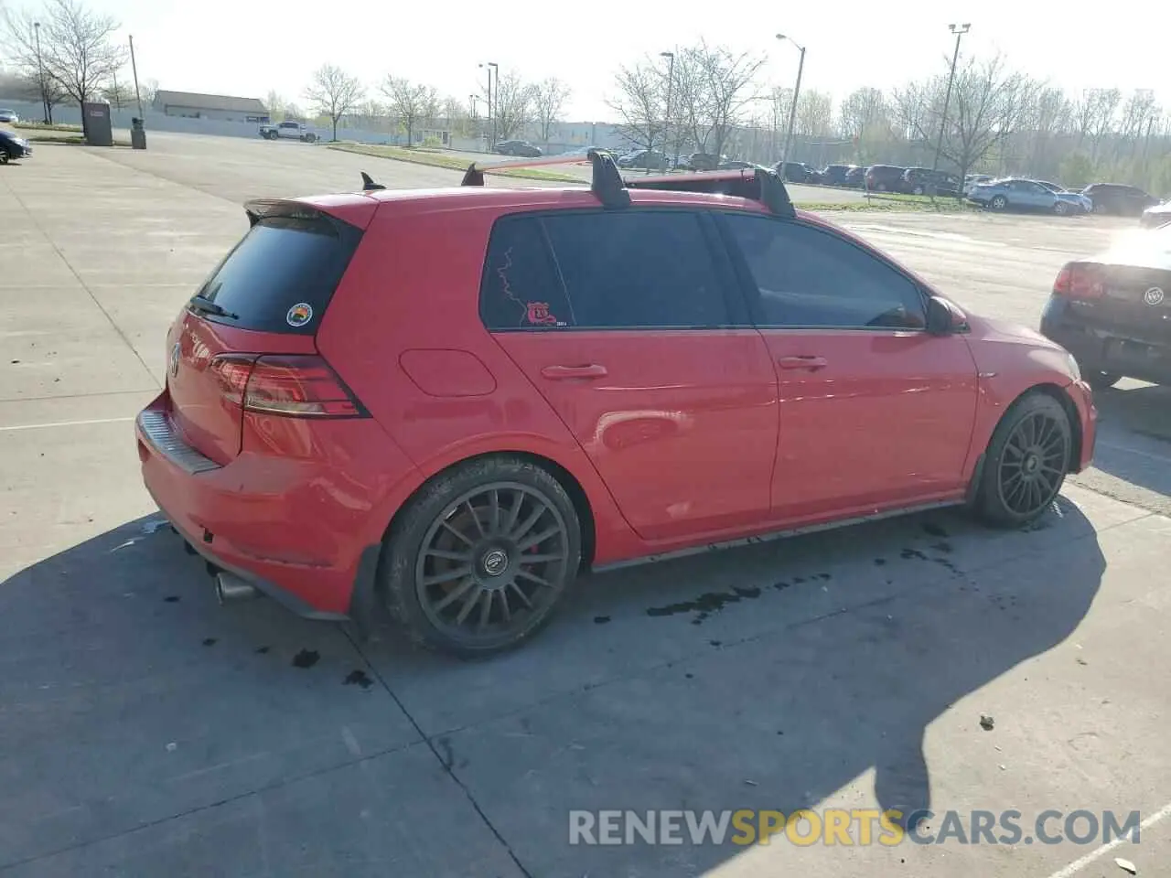 3 fotografías del automóvil dañado 3VW6T7AU0KM019091 VOLKSWAGEN GTI 2019