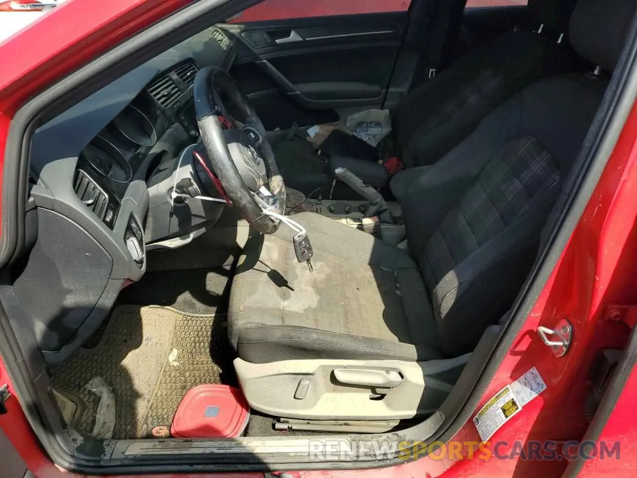 7 fotografías del automóvil dañado 3VW6T7AU0KM019091 VOLKSWAGEN GTI 2019