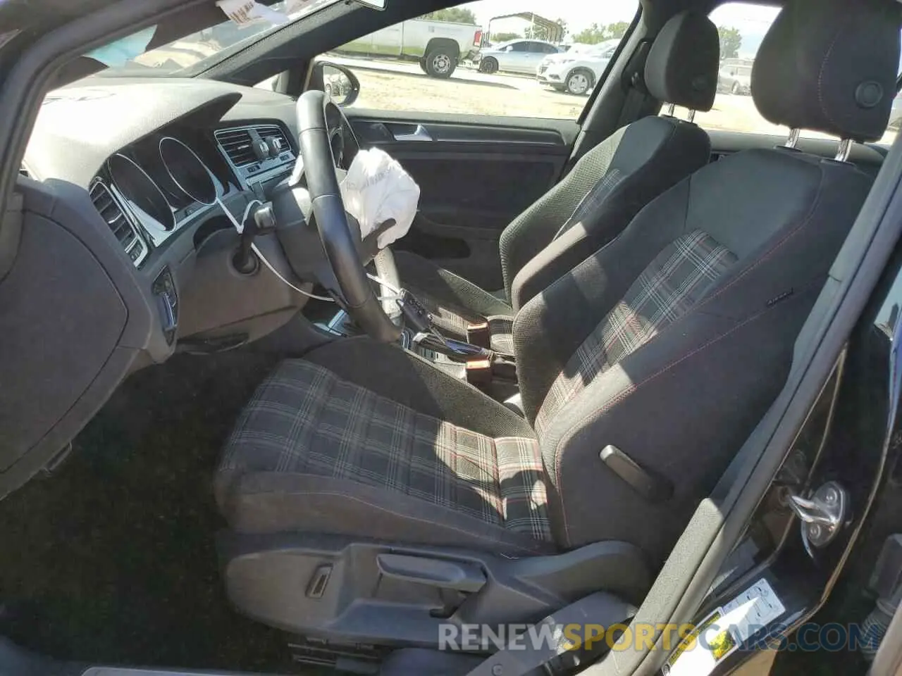 7 fotografías del automóvil dañado 3VW6T7AU1KM009461 VOLKSWAGEN GTI 2019