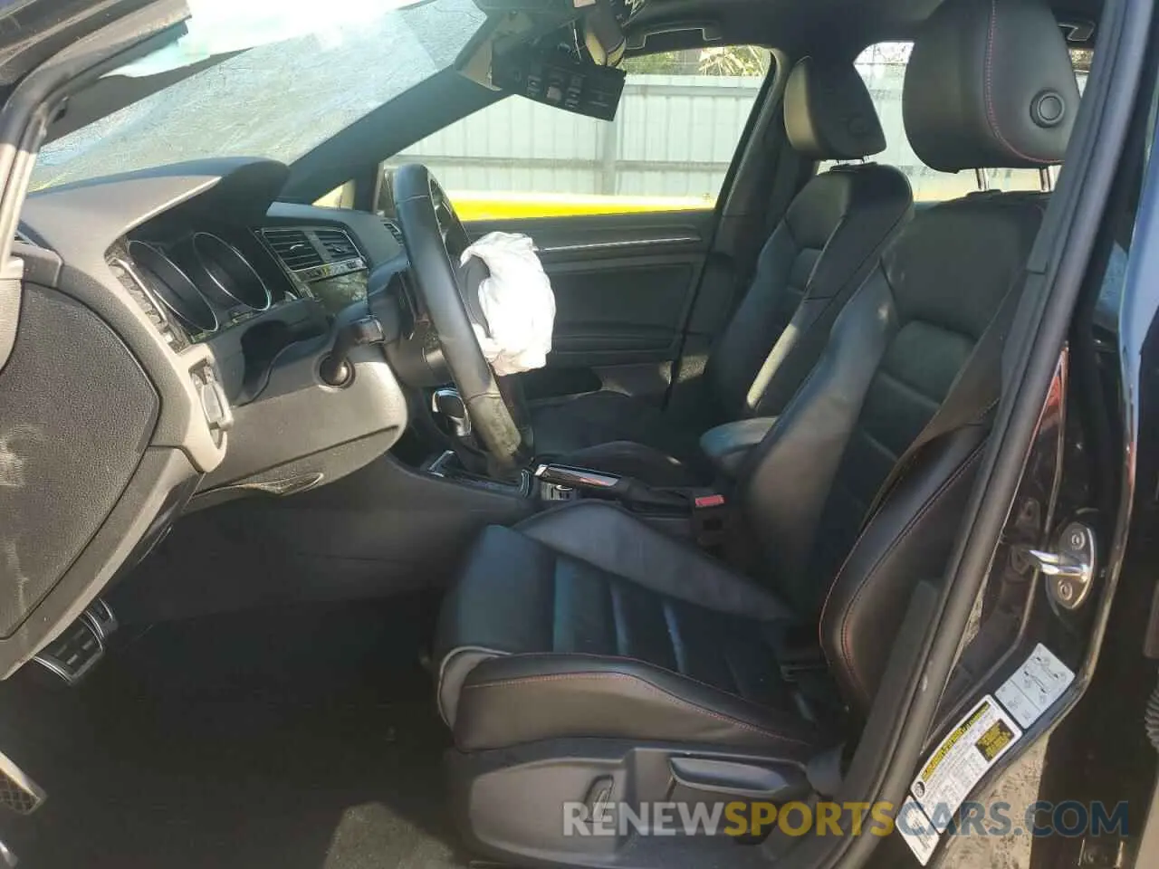 7 fotografías del automóvil dañado 3VW6T7AU3KM002222 VOLKSWAGEN GTI 2019