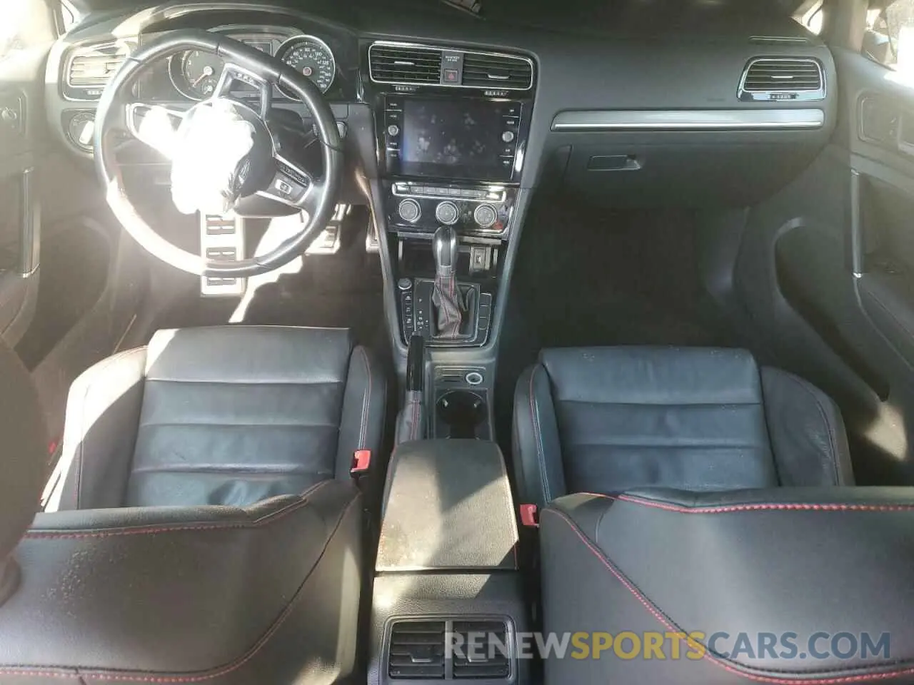 8 fotografías del automóvil dañado 3VW6T7AU3KM002222 VOLKSWAGEN GTI 2019