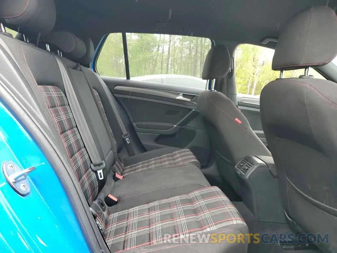 10 fotografías del automóvil dañado 3VW6T7AUXKM016943 VOLKSWAGEN GTI 2019
