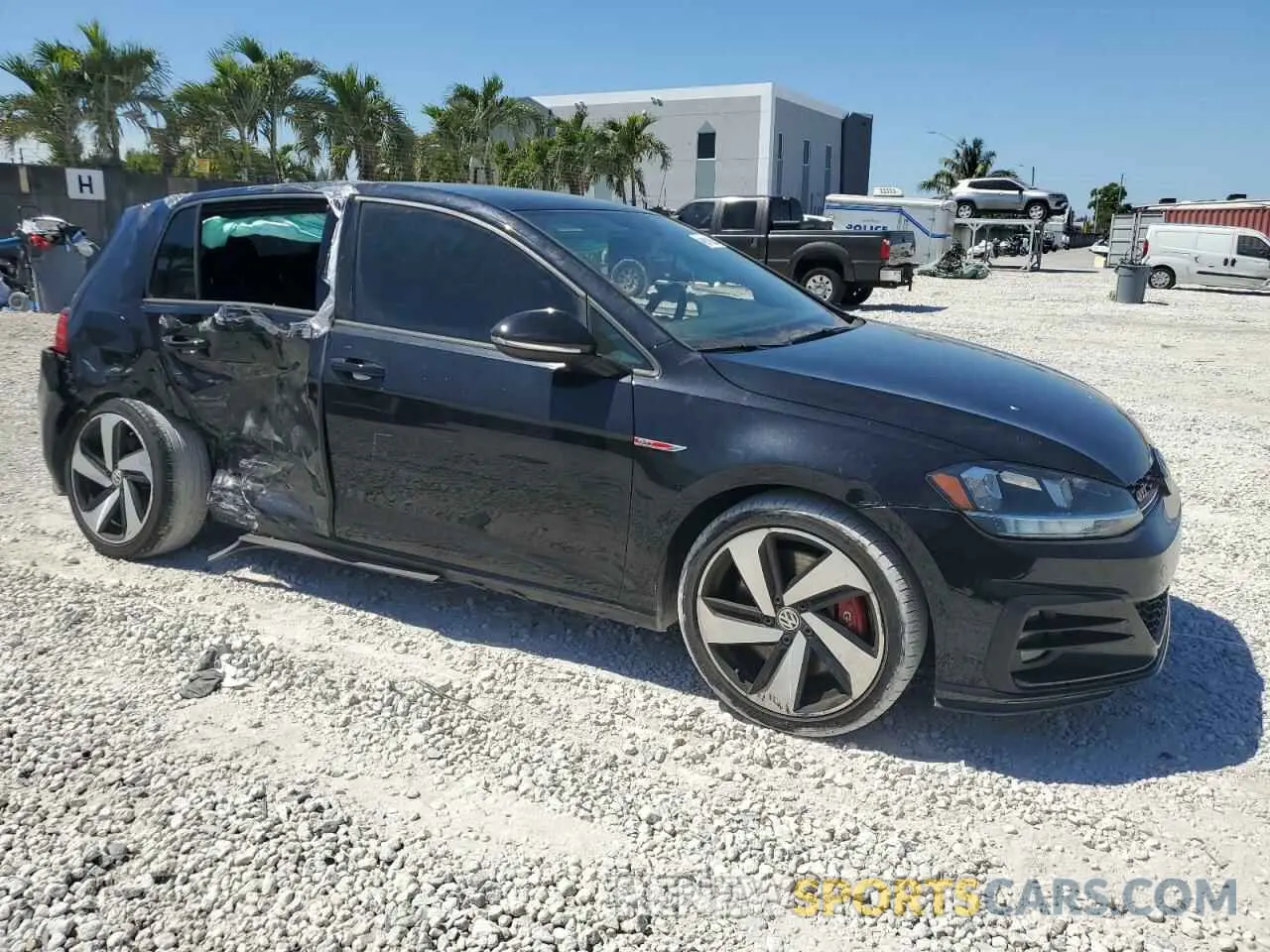 4 fotografías del automóvil dañado 3VW6T7AUXLM012411 VOLKSWAGEN GTI 2020