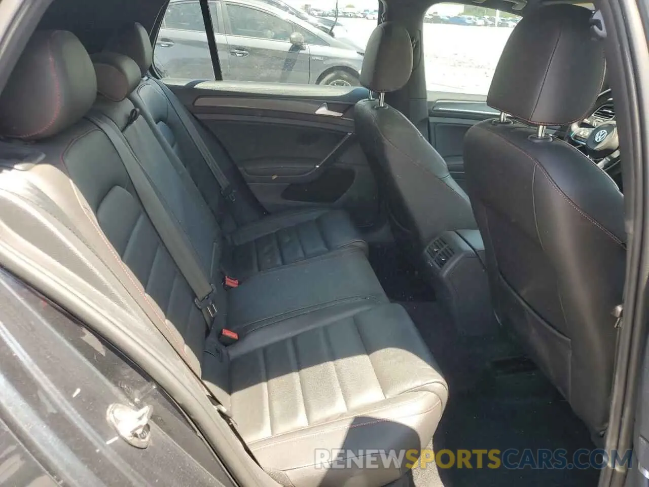10 fotografías del automóvil dañado 3VW5T7AUXMM008260 VOLKSWAGEN GTI 2021
