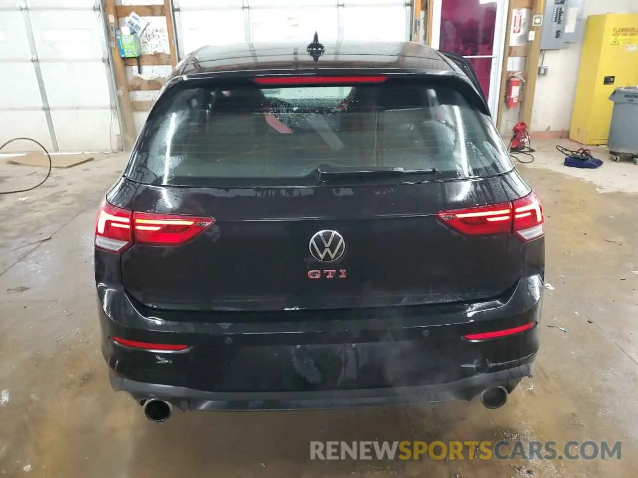 6 fotografías del automóvil dañado WVWGA7CD1RW219496 VOLKSWAGEN GTI 2024