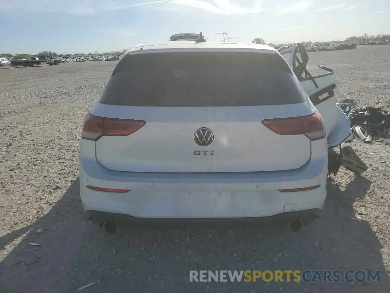 6 fotografías del automóvil dañado WVWGA7CD1RW228912 VOLKSWAGEN GTI 2024