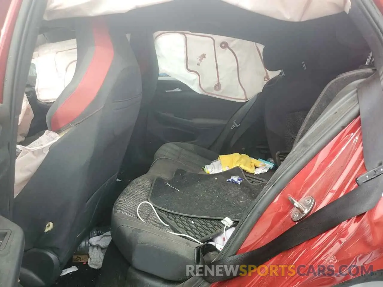 10 fotografías del automóvil dañado WVWGA7CD3RW155235 VOLKSWAGEN GTI 2024