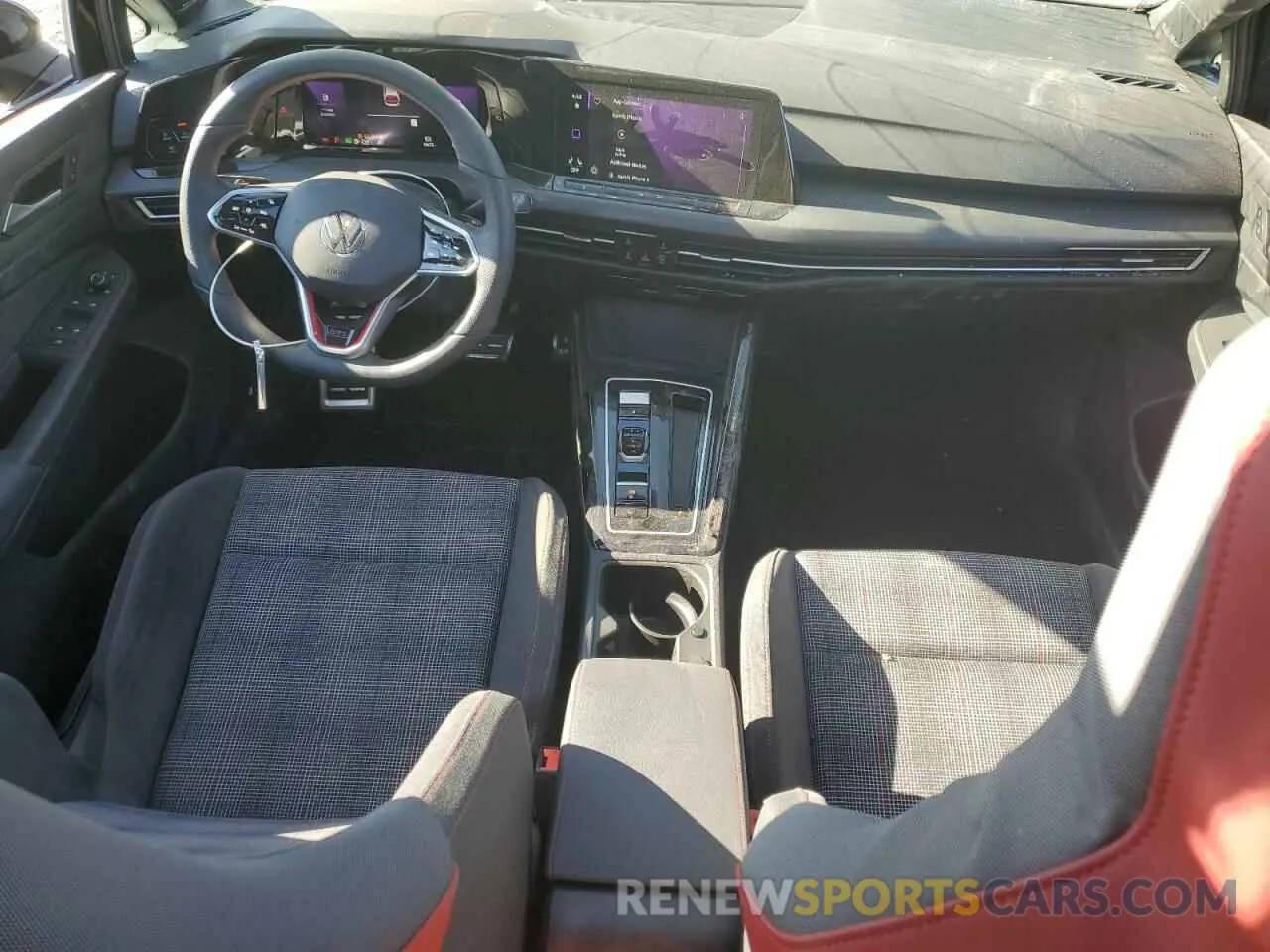 8 fotografías del automóvil dañado WVWRA7CD9RW212661 VOLKSWAGEN GTI SE 2024